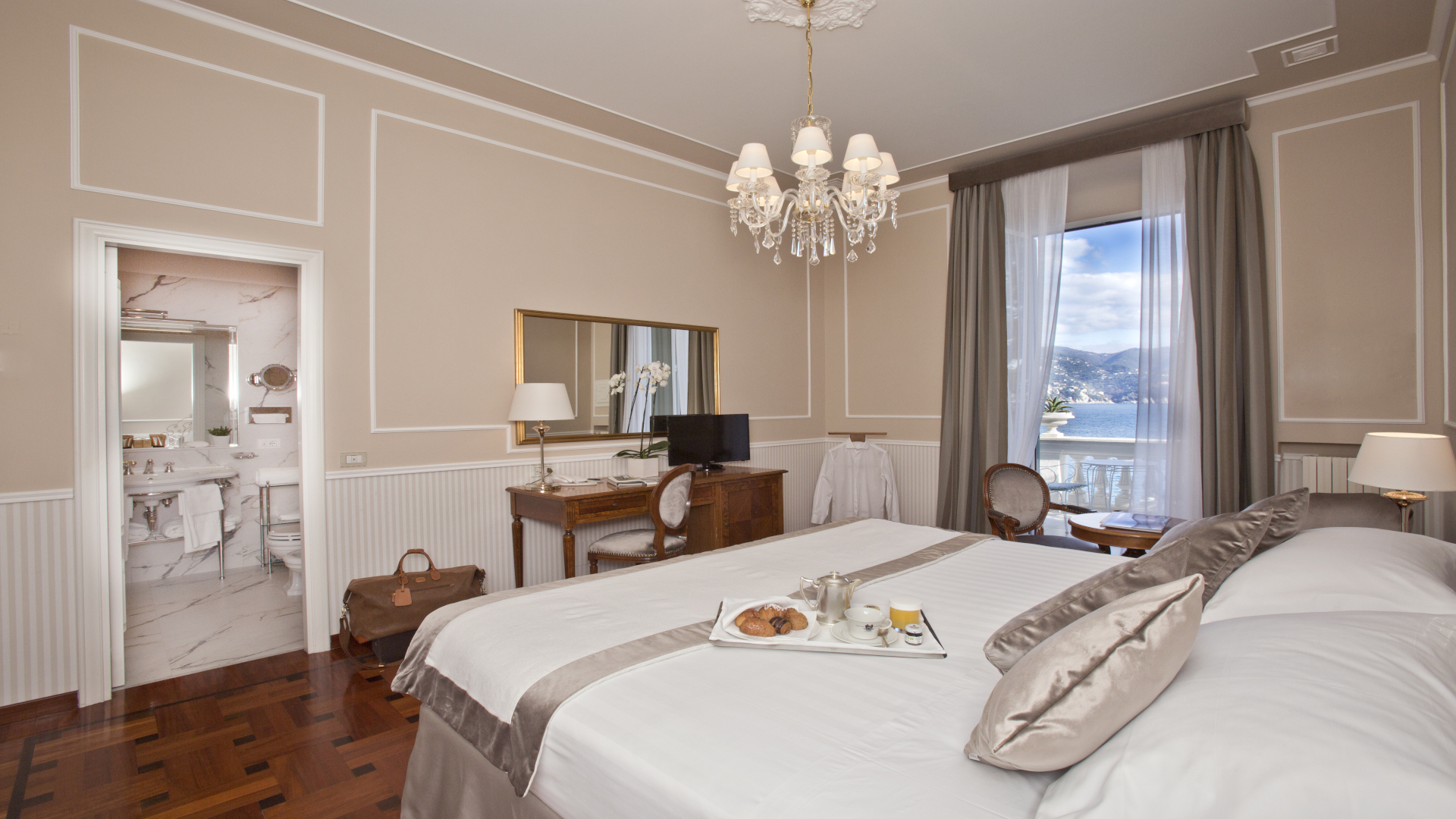 Double Deluxe Sea View with Balcony