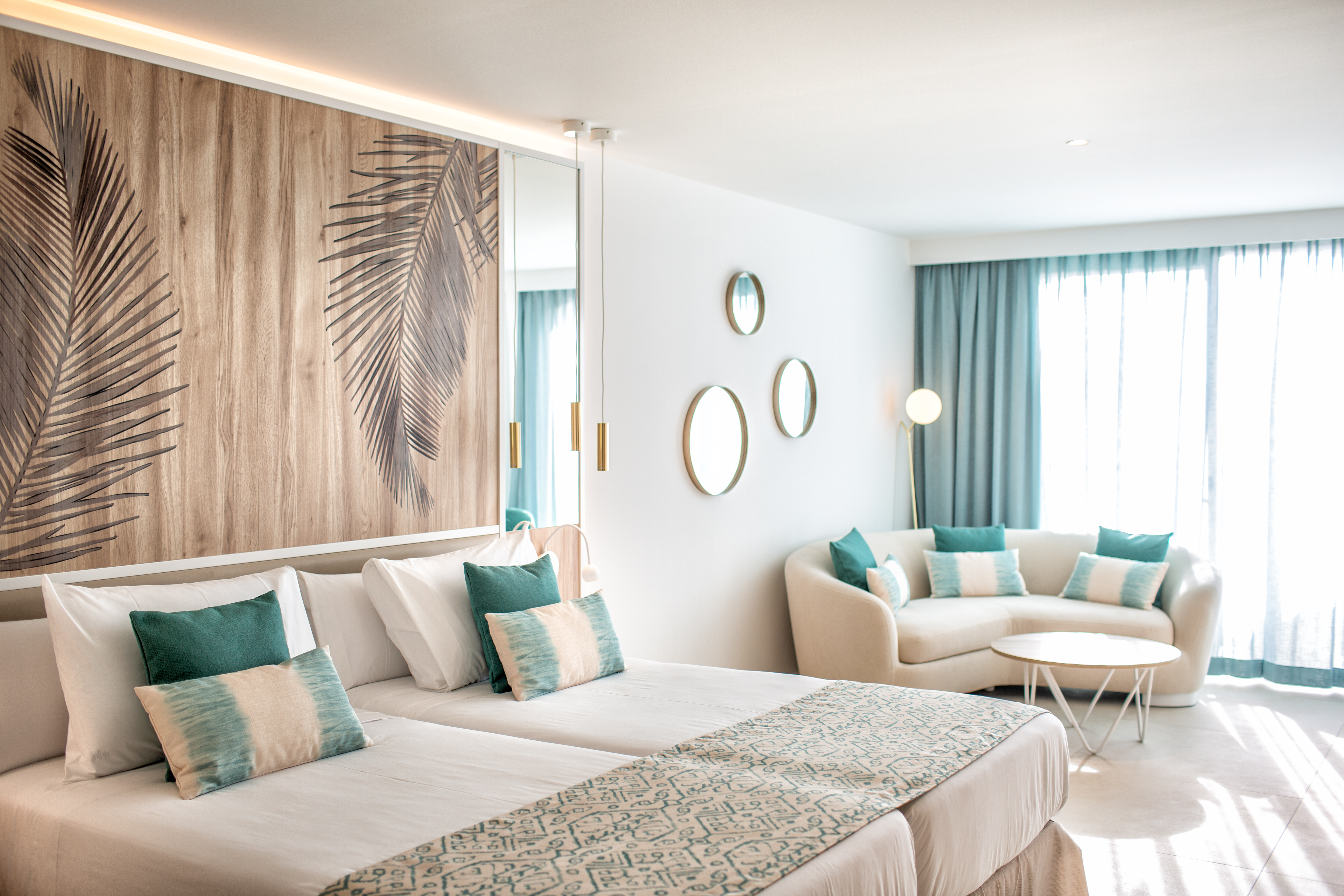 Junior Suite Side Sea View