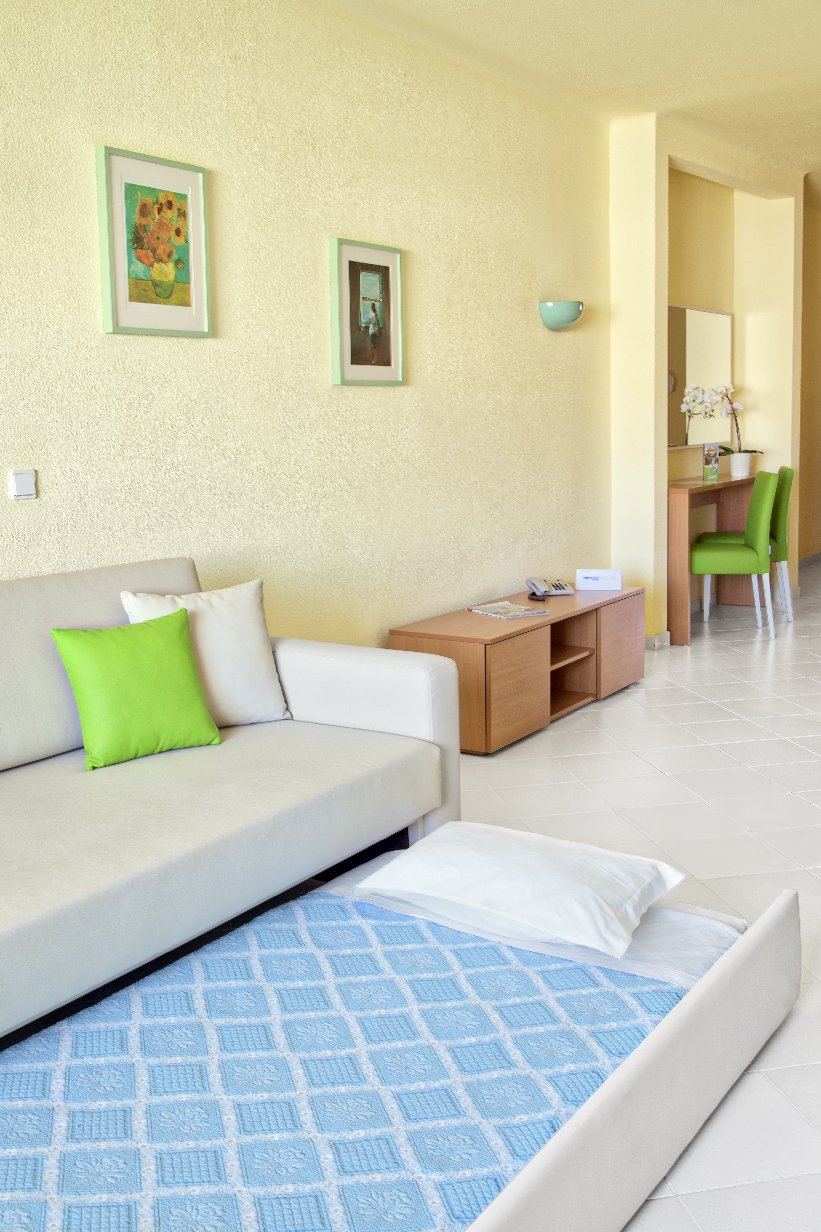 Apartment Capacity 6 Two Bedrooms