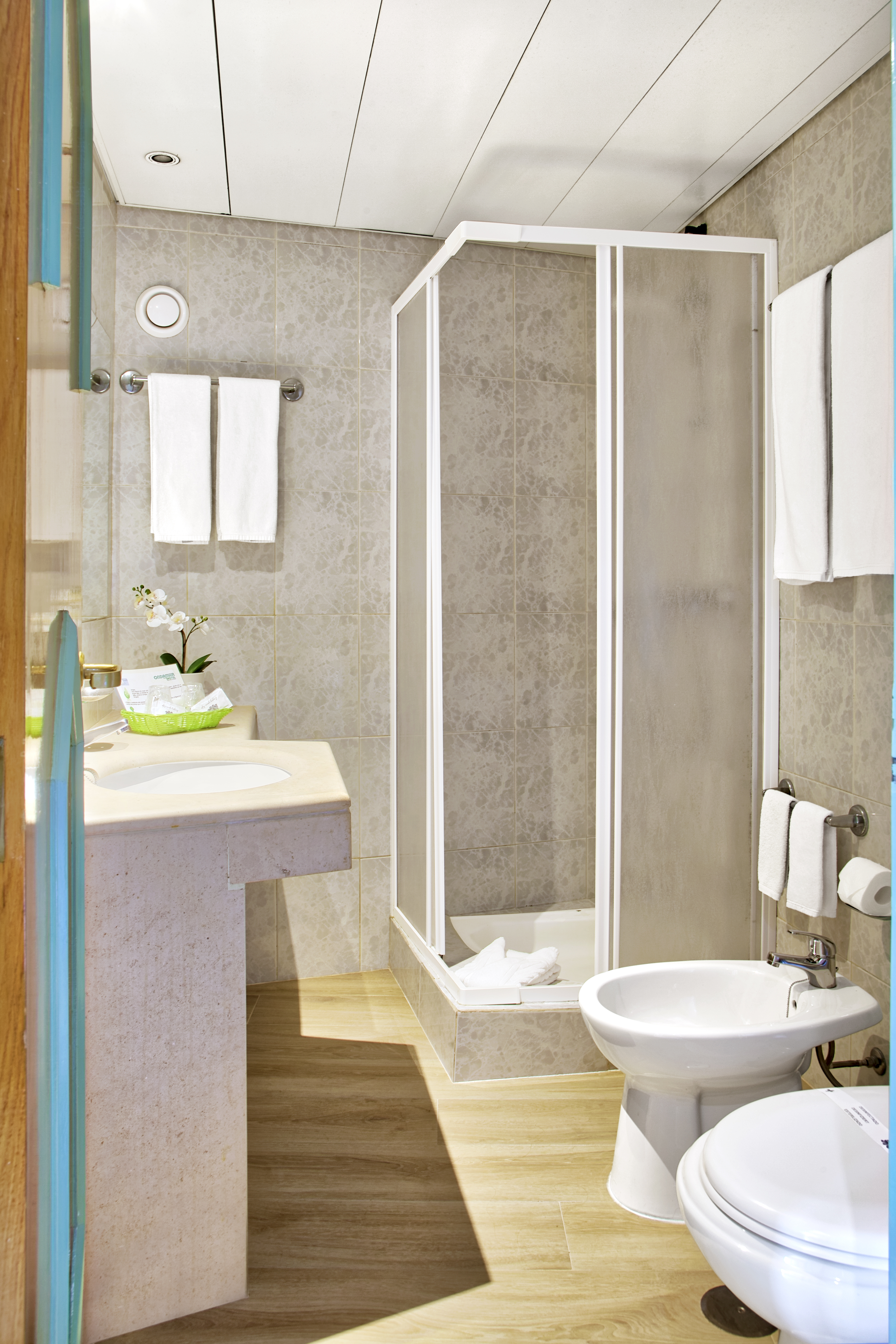 Apartment Capacity 5 Two Bedrooms