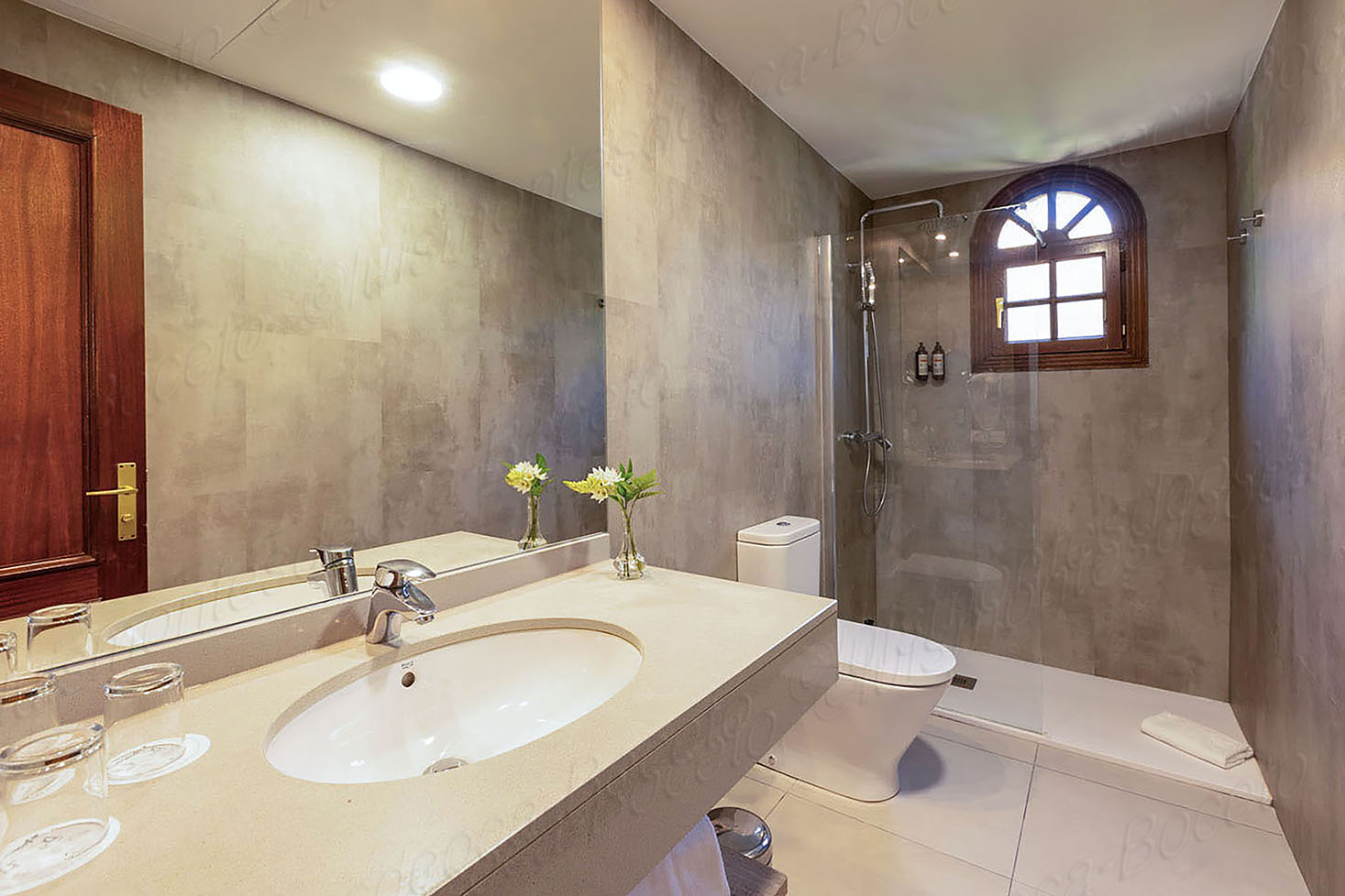 Bungalow Three Bedrooms