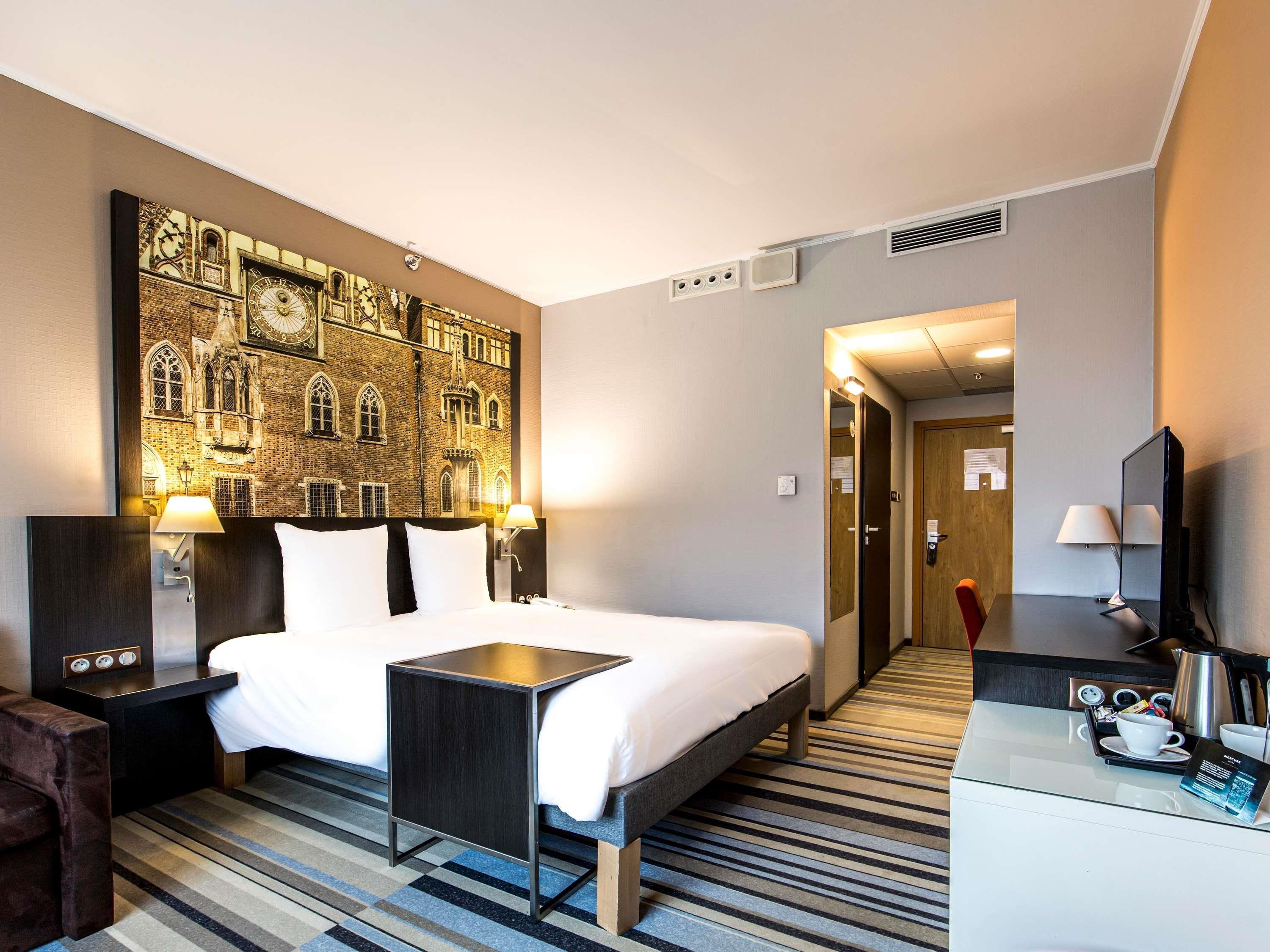 Double Classic City View