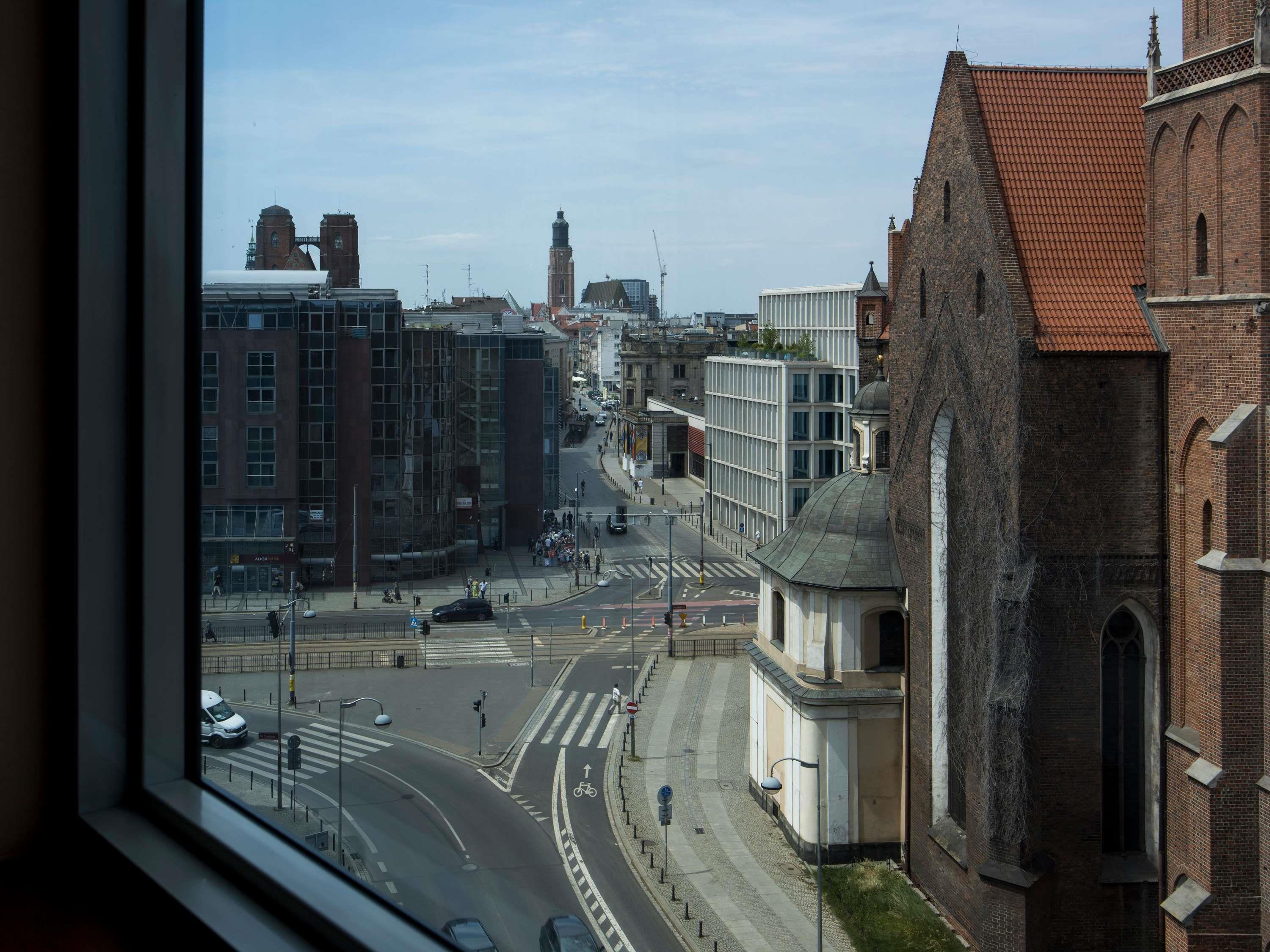 Double Classic City View