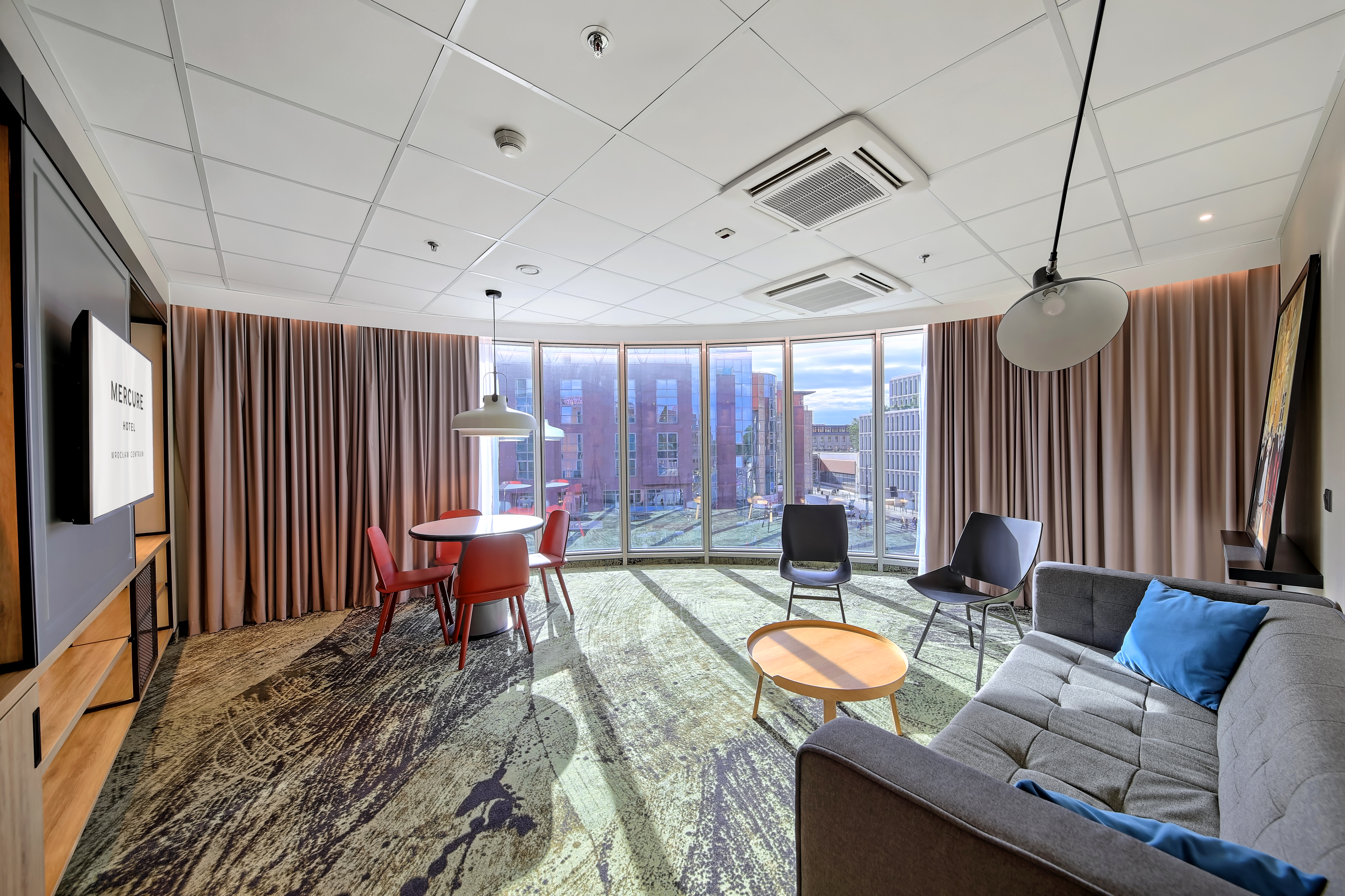 Family Room City View