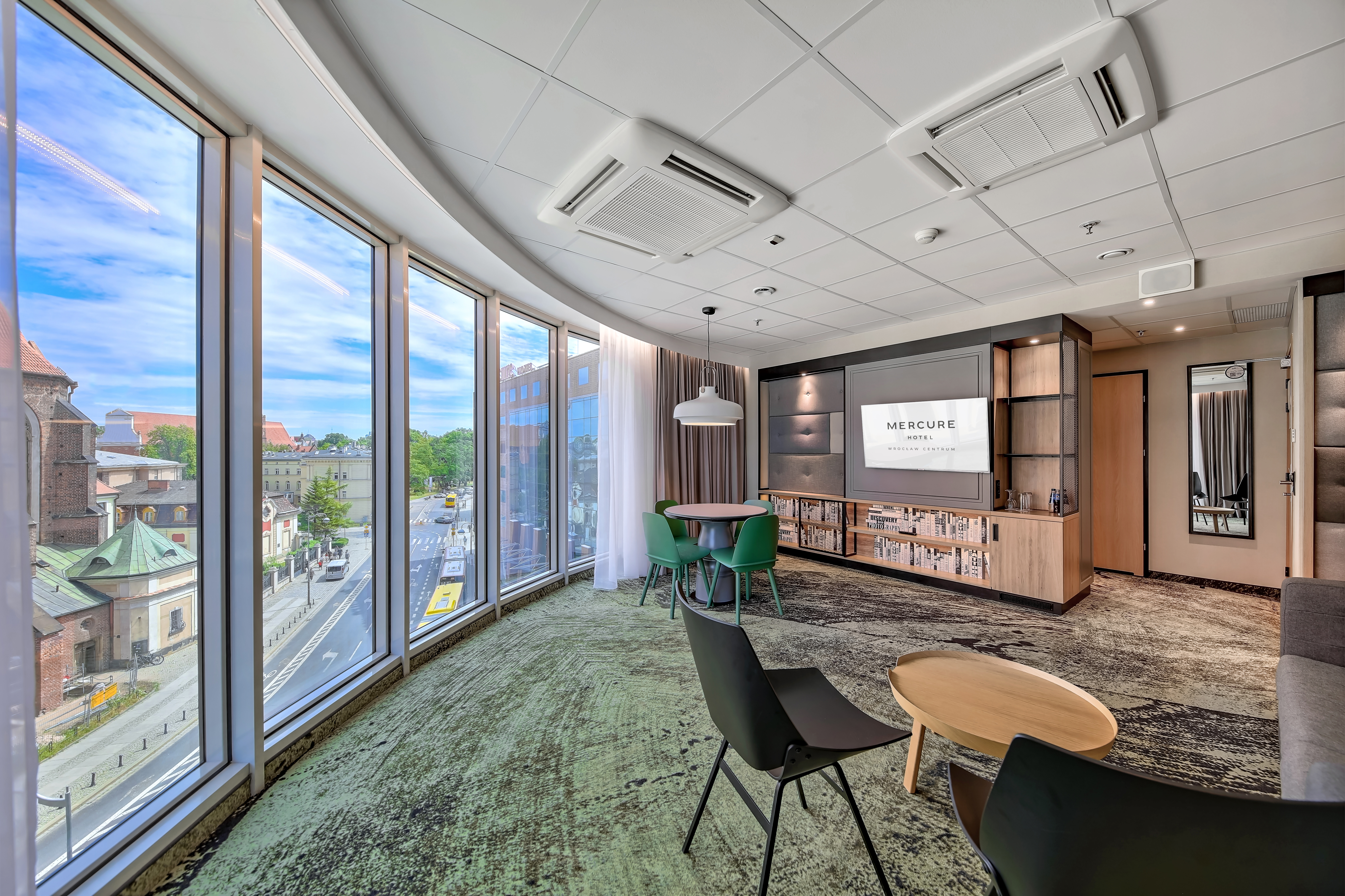 Family Room City View