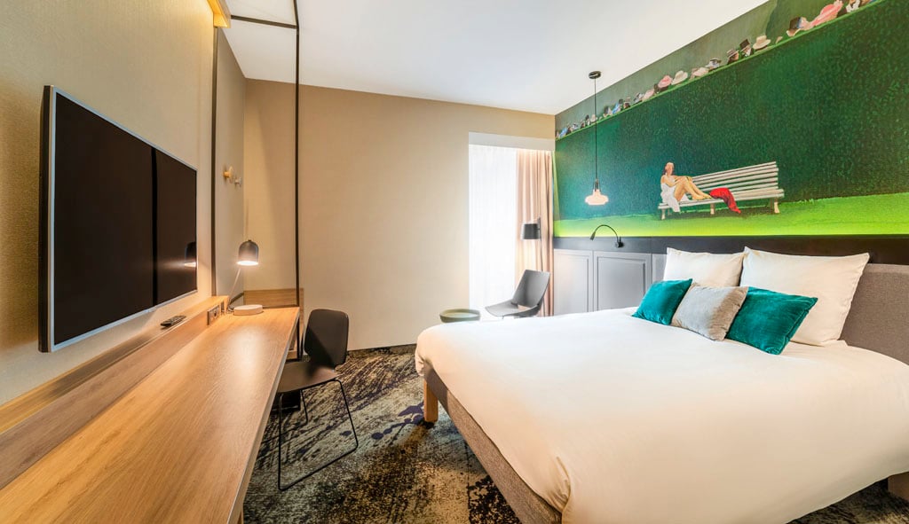 Family Room City View