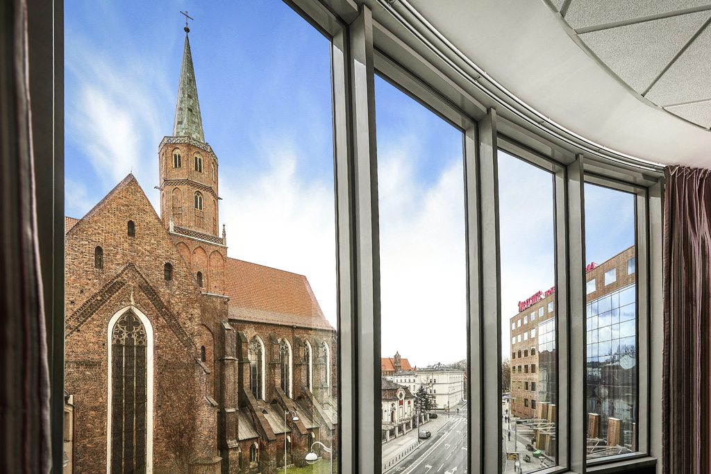 Family Room City View