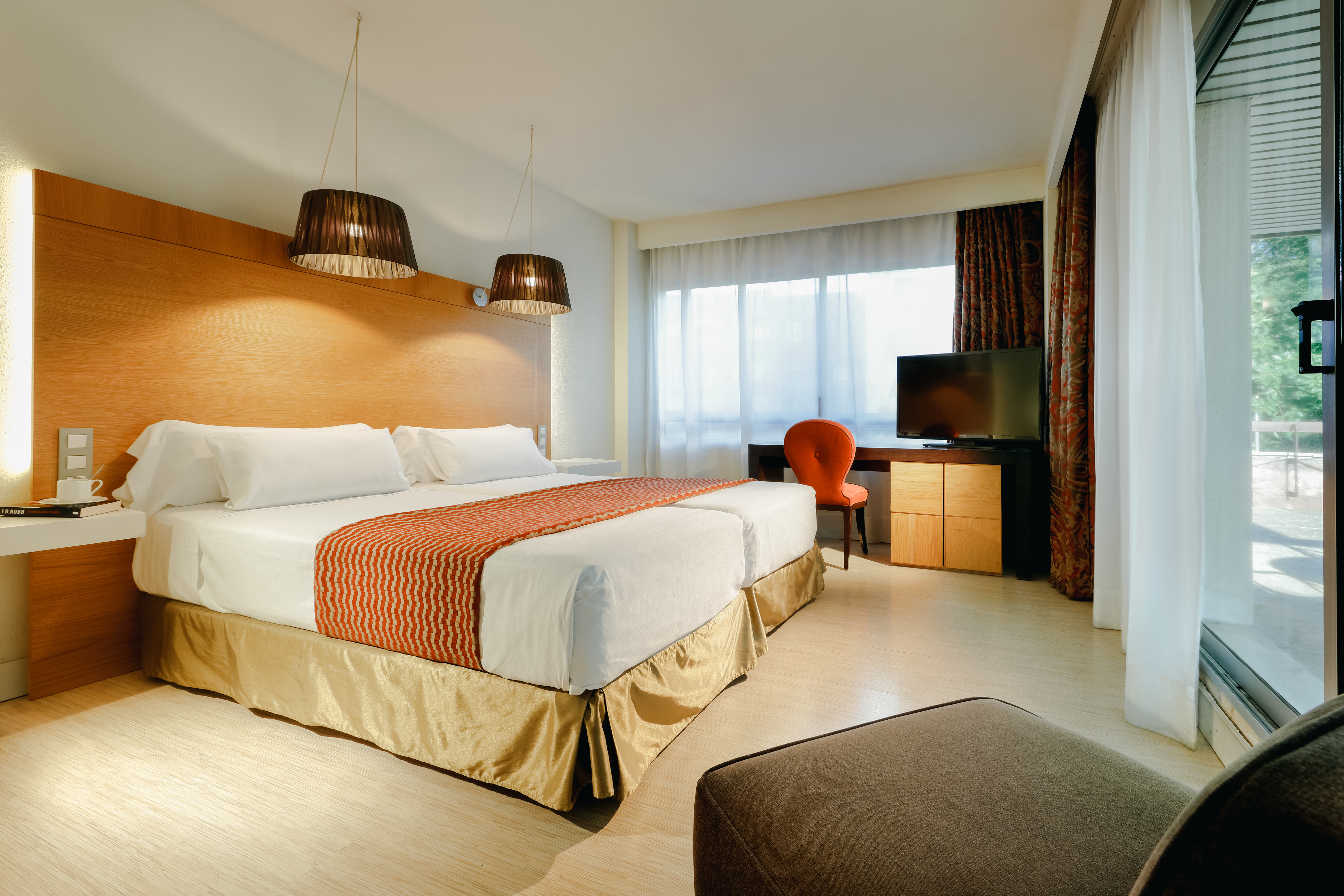 Double or Twin Standard