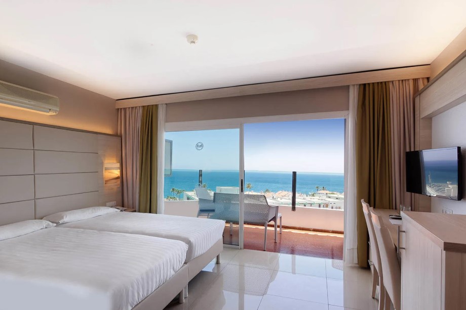 Double or Twin Superior