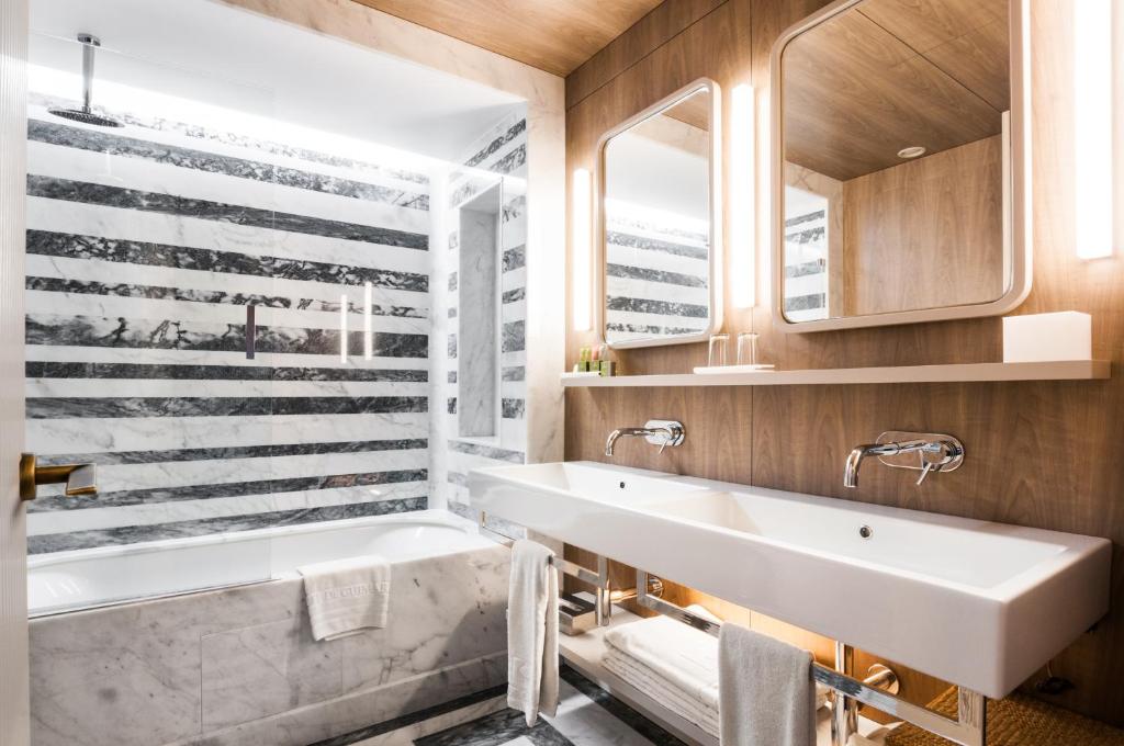 Suite Premium King Bed