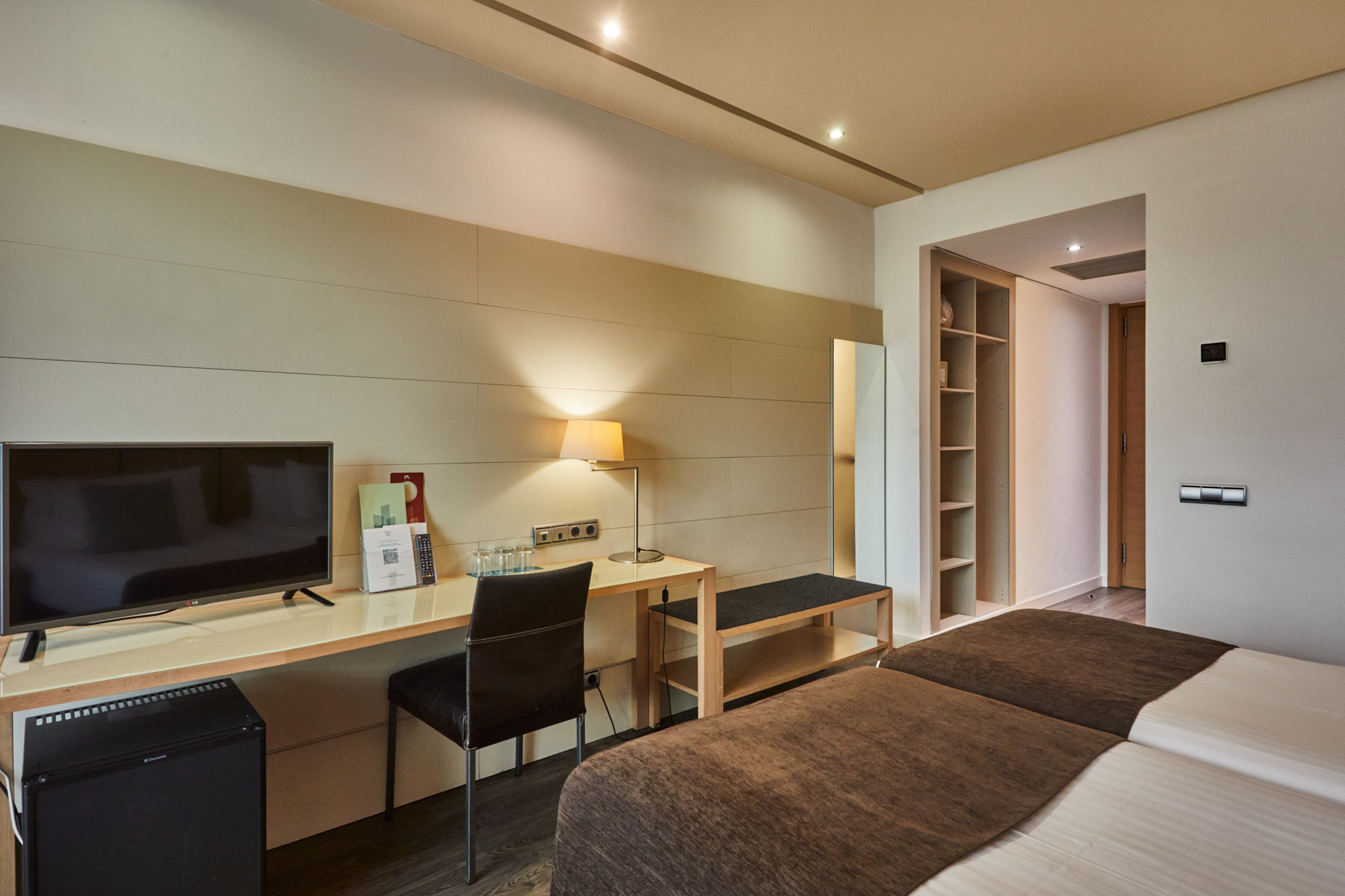 Double or Twin Standard