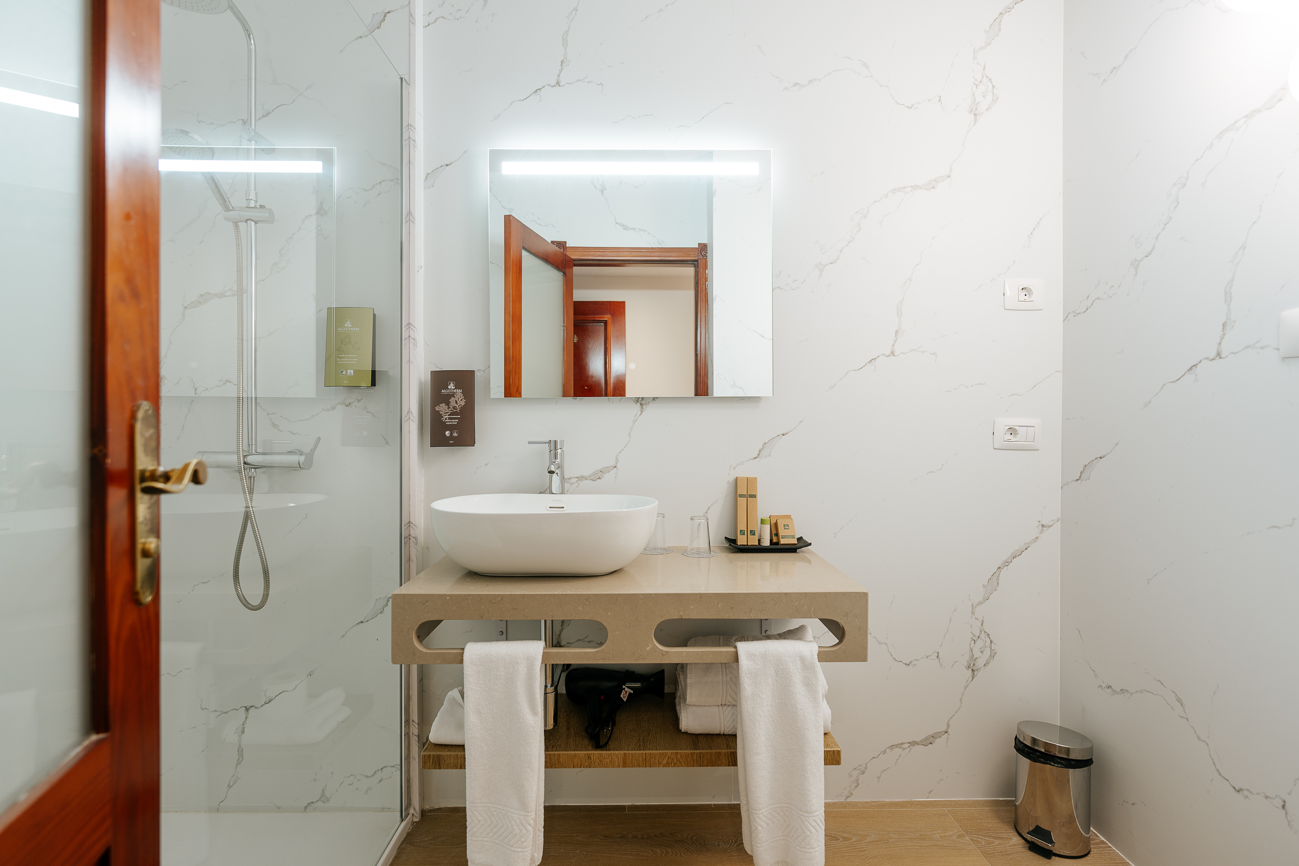 Double Single City View