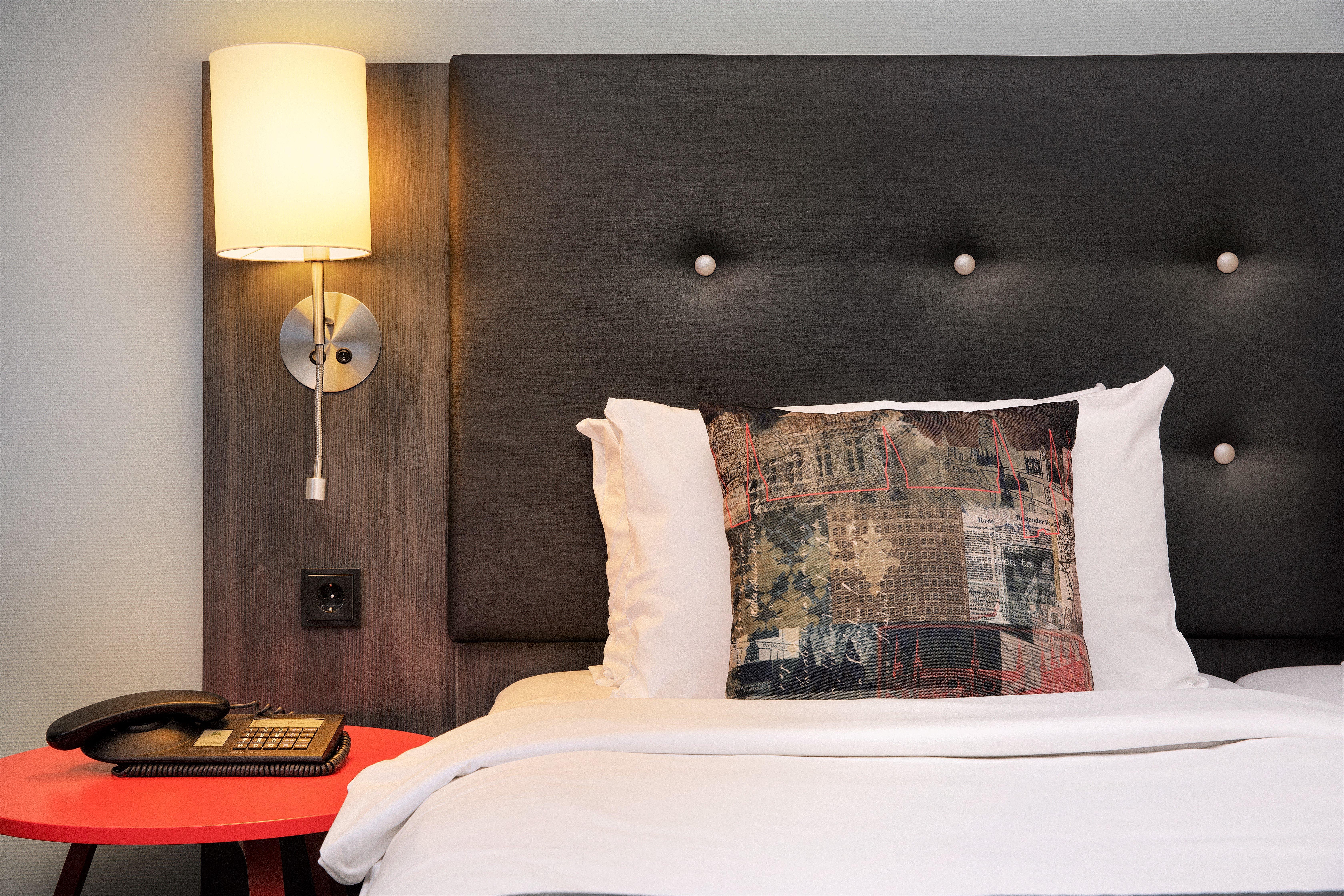 Double Queen Size Bed