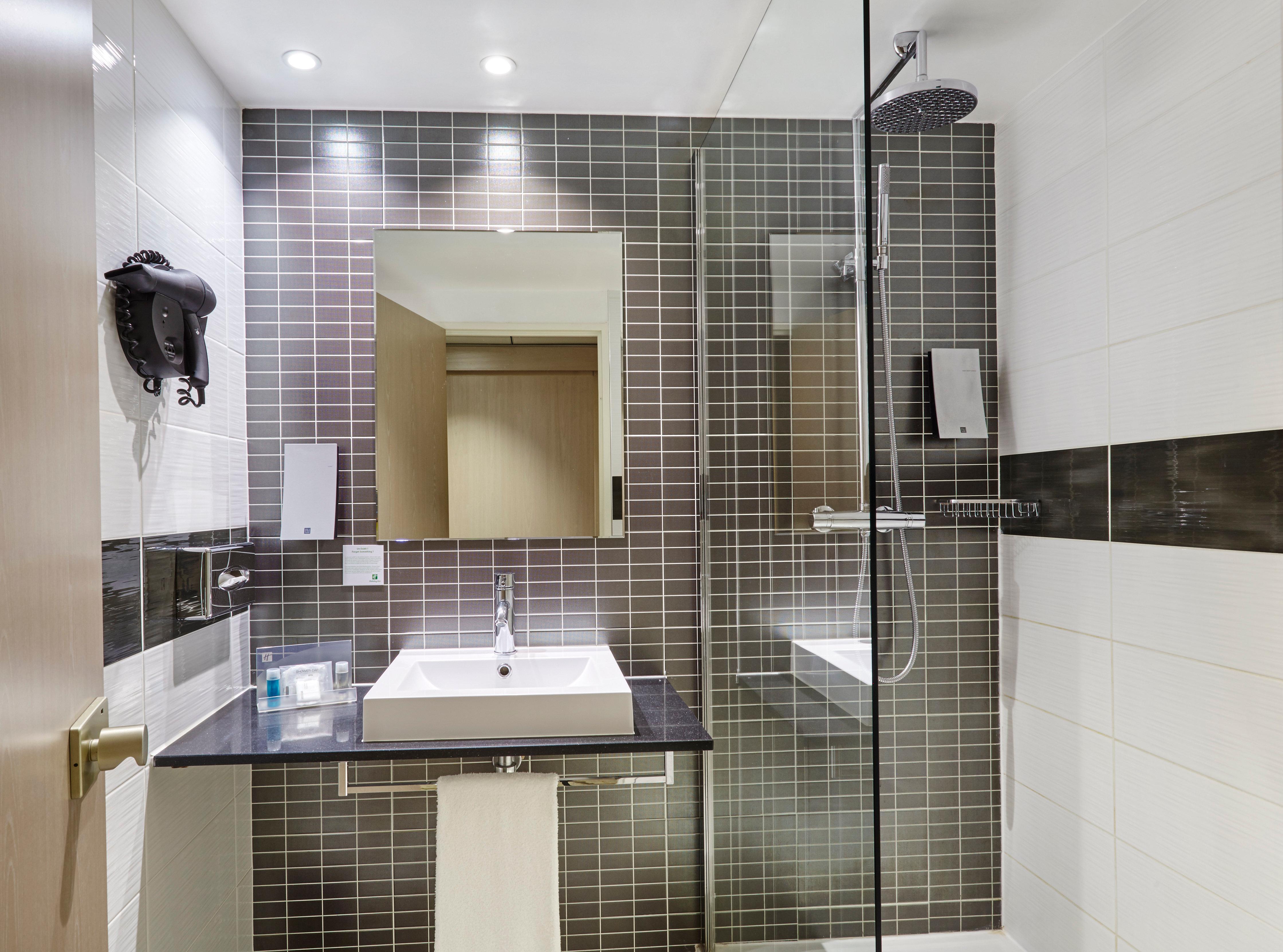 Double Accessible-queen Size Bed