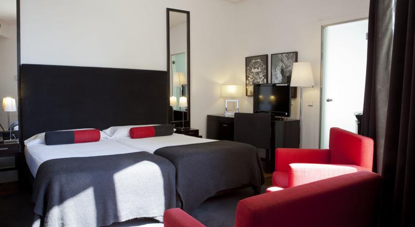 Double or Twin Standard