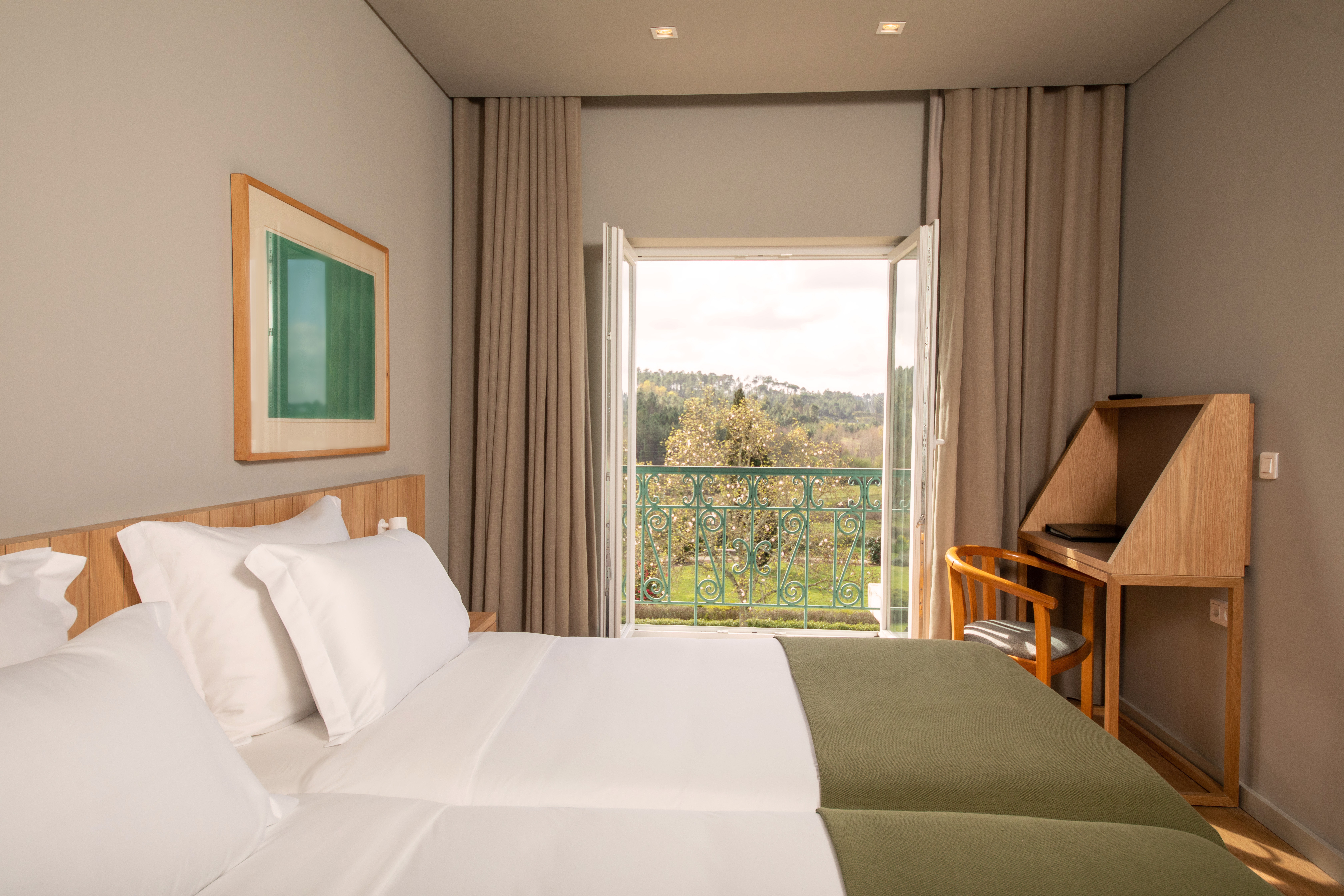 Twin Garden View with Balcony