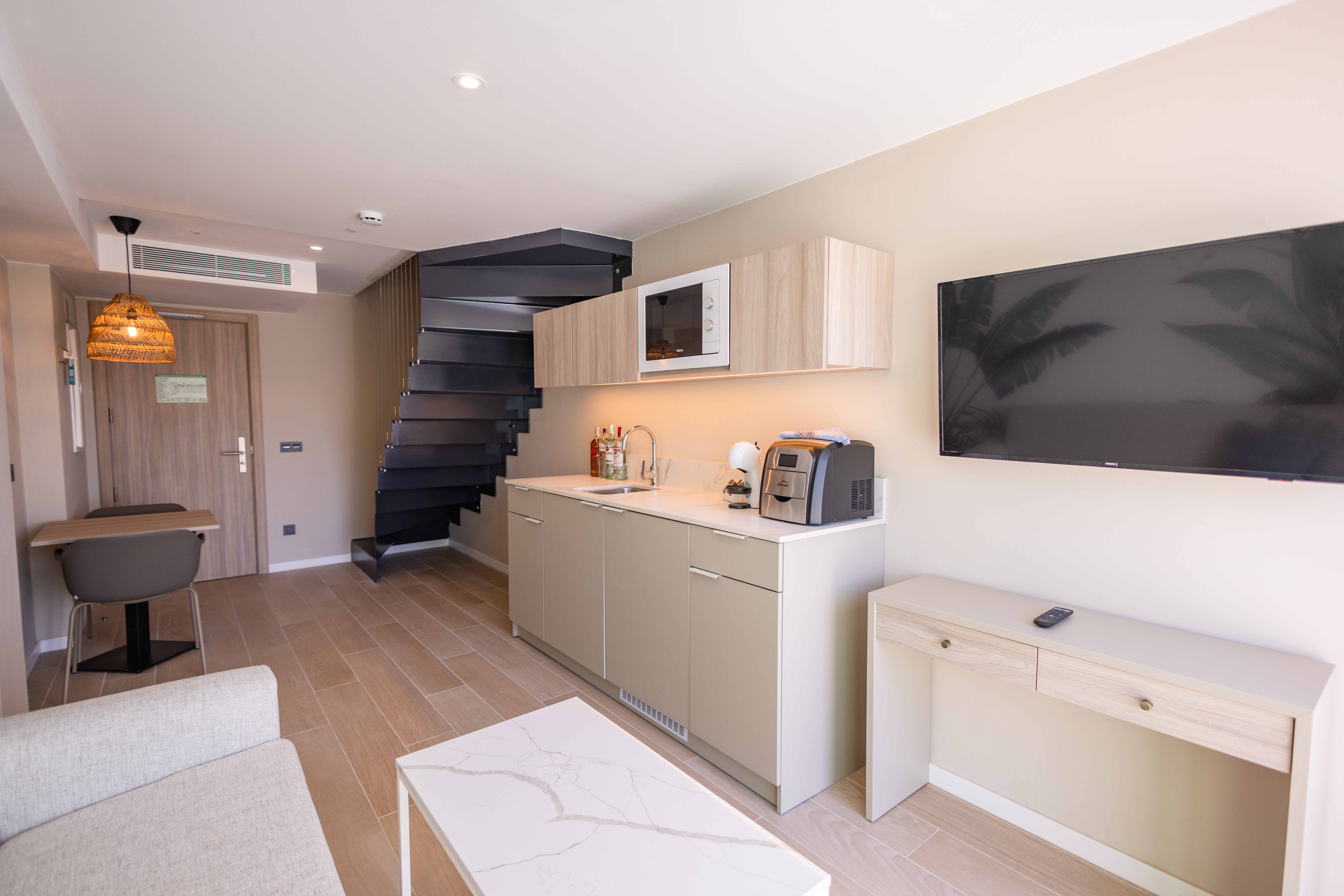 Double or Twin Superior with Private Pool