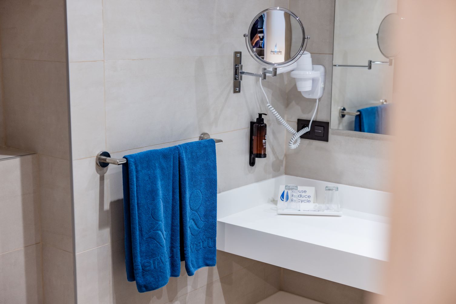 Double Single Superior