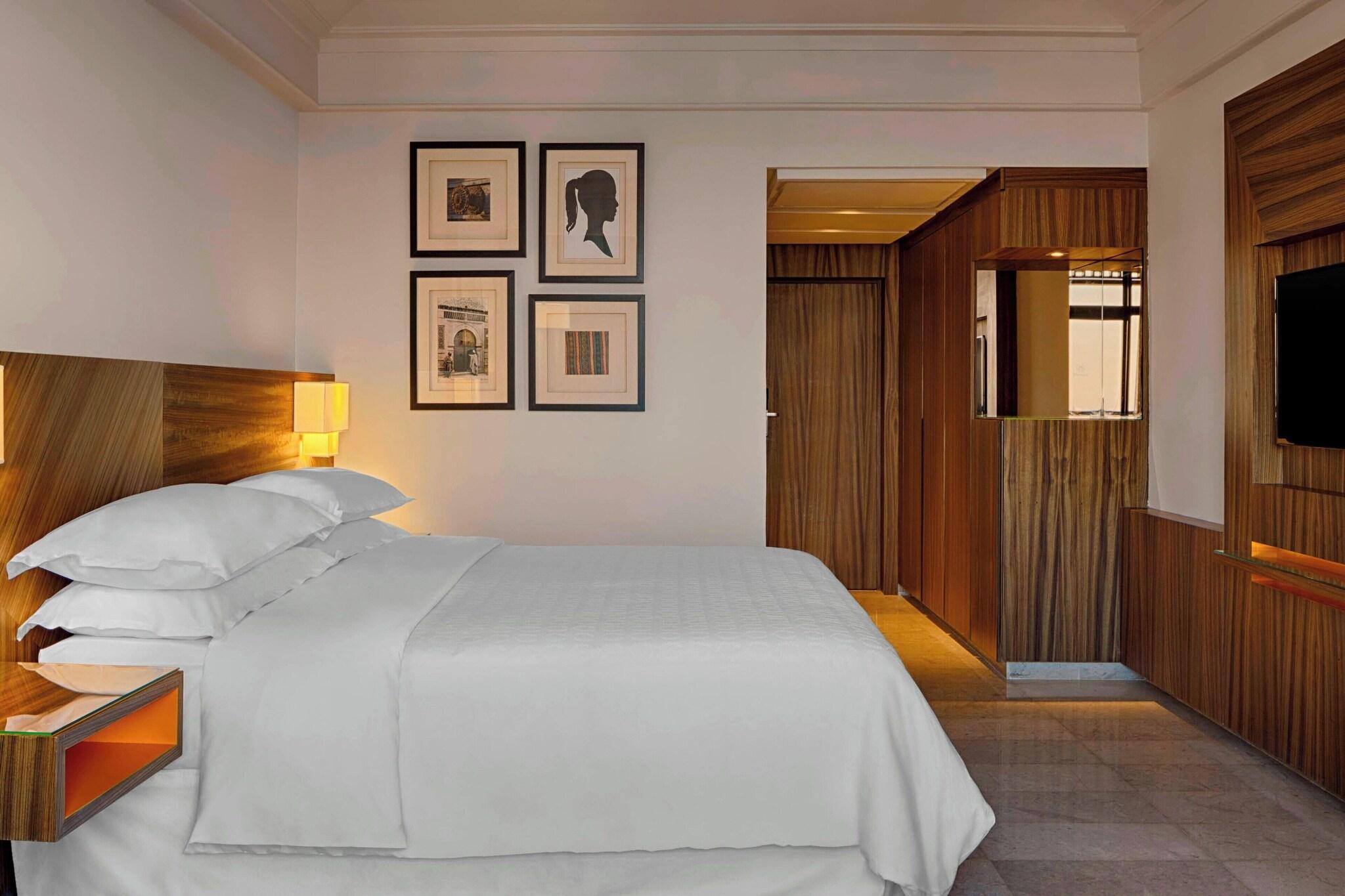 Double Superior King Bed