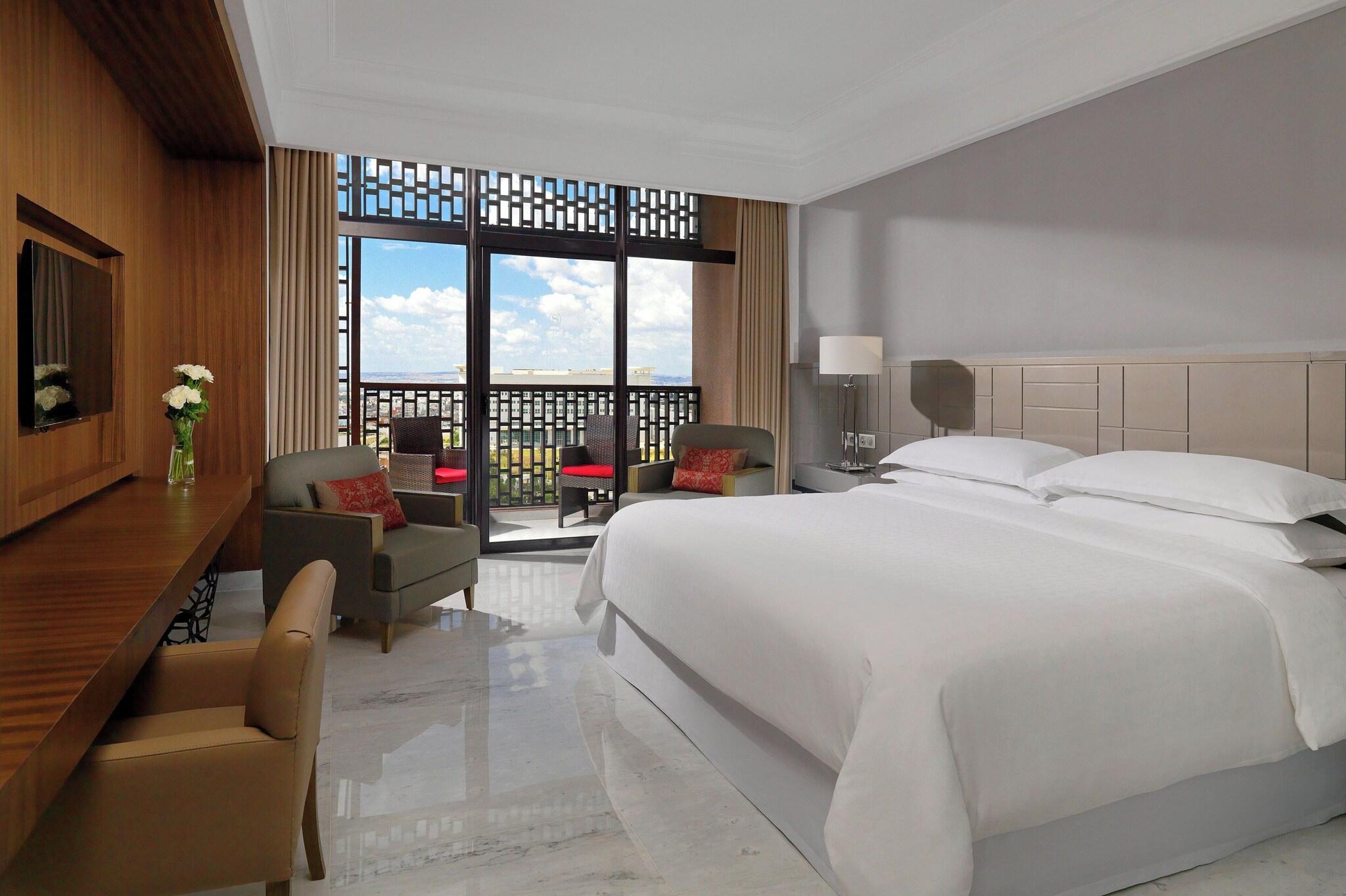 Double Deluxe with Balcony