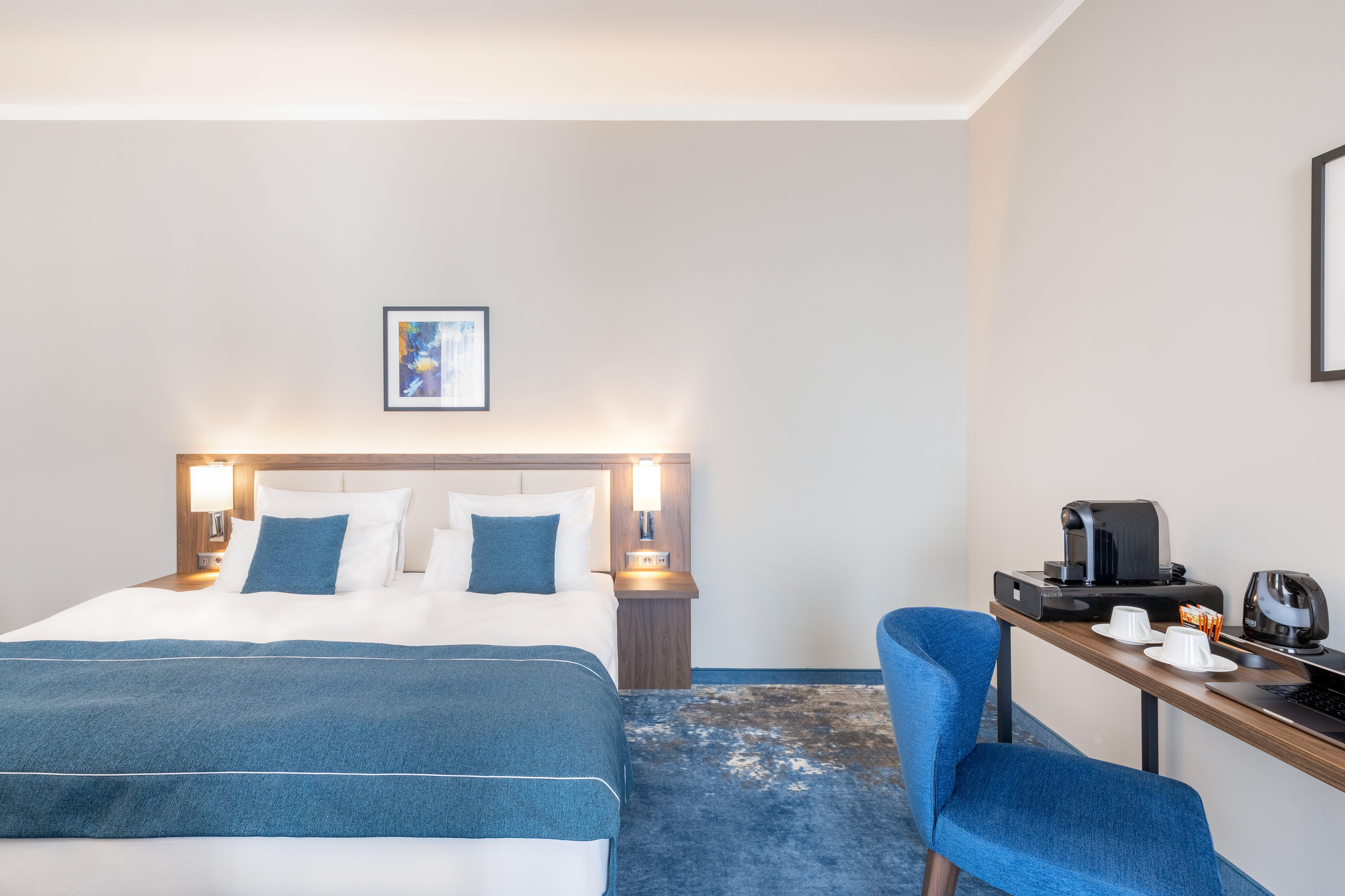 Suite Queen Size Bed