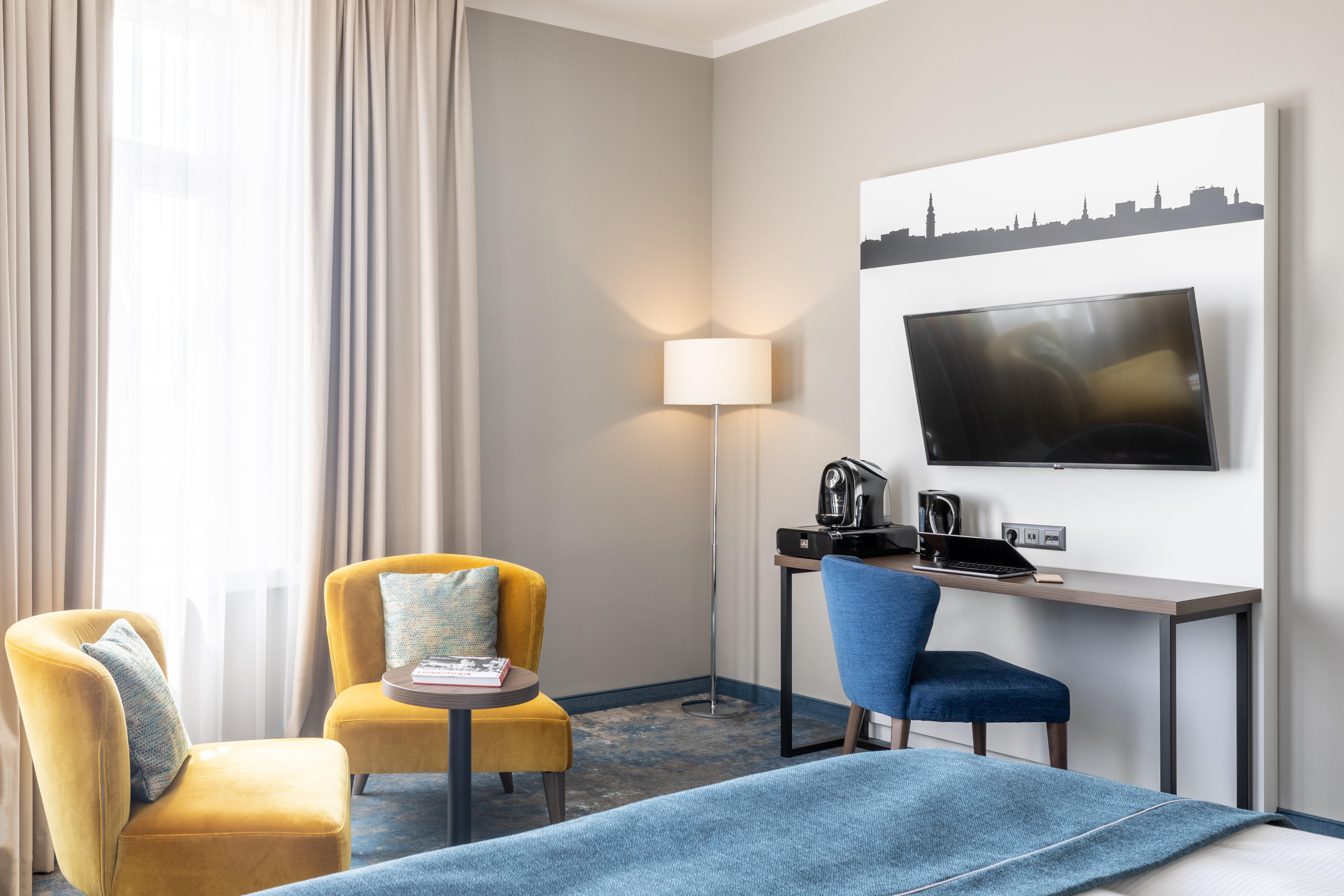 Double Premium Queen Bed