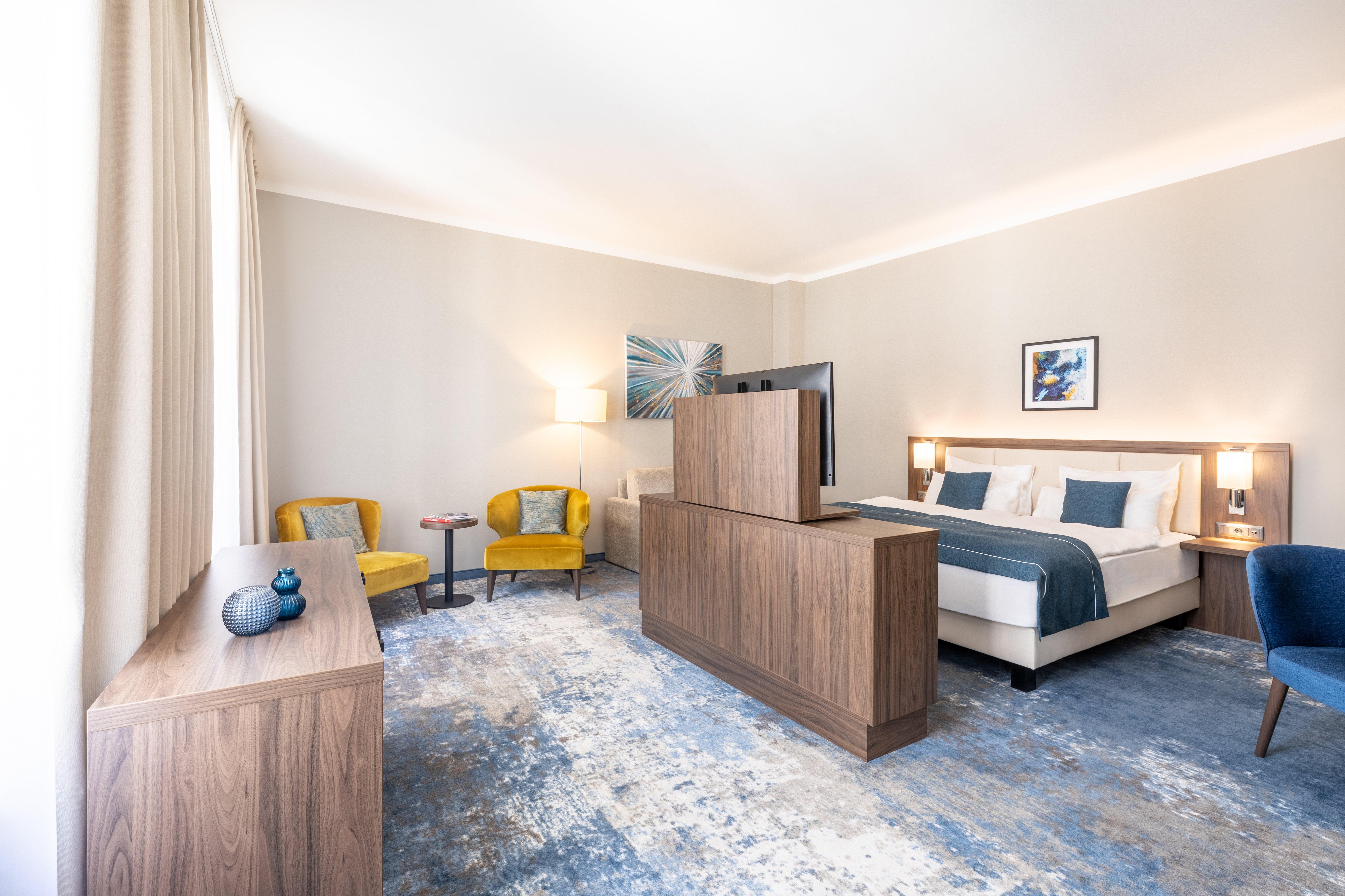 Suite Queen Size Bed