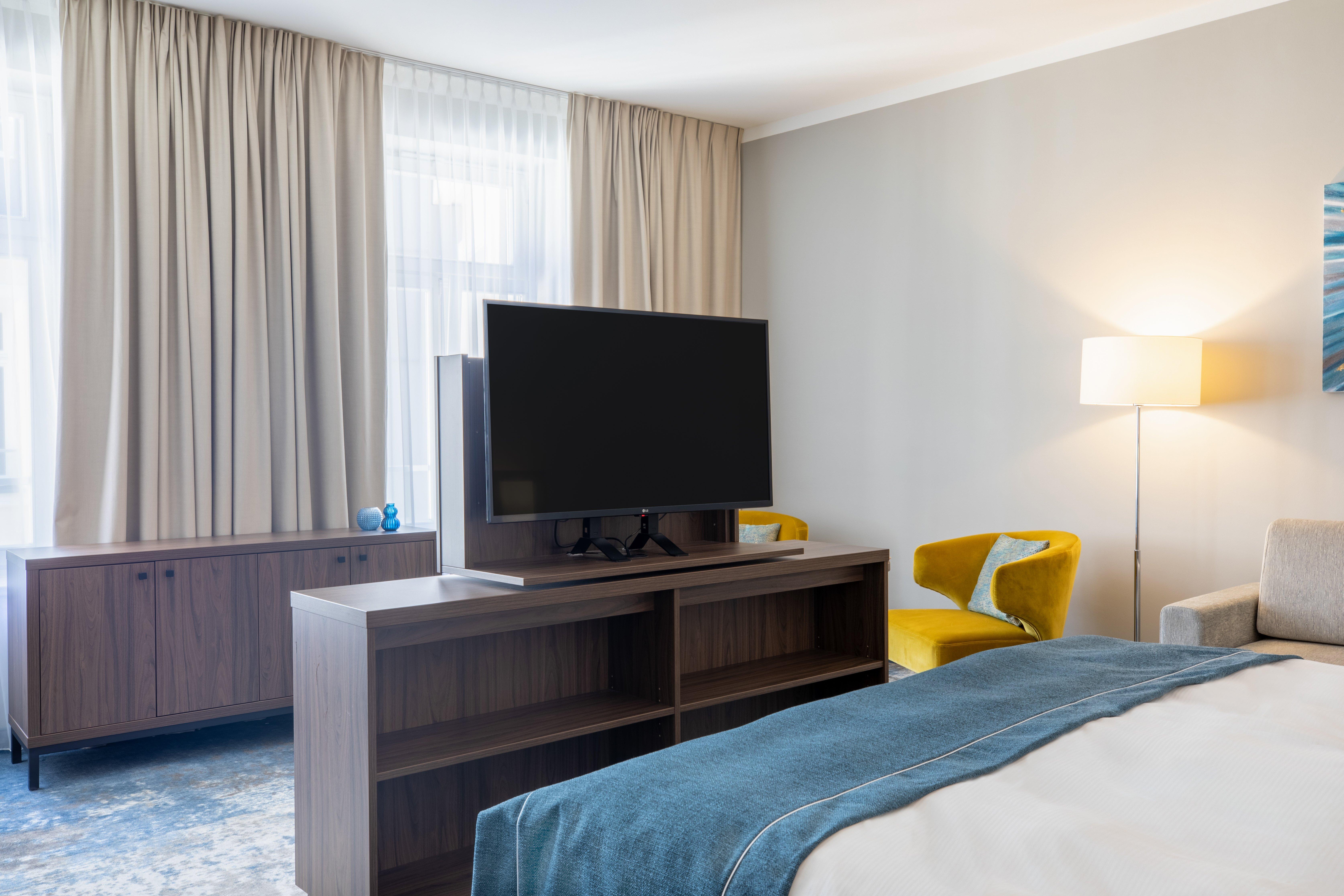 Suite Queen Size Bed