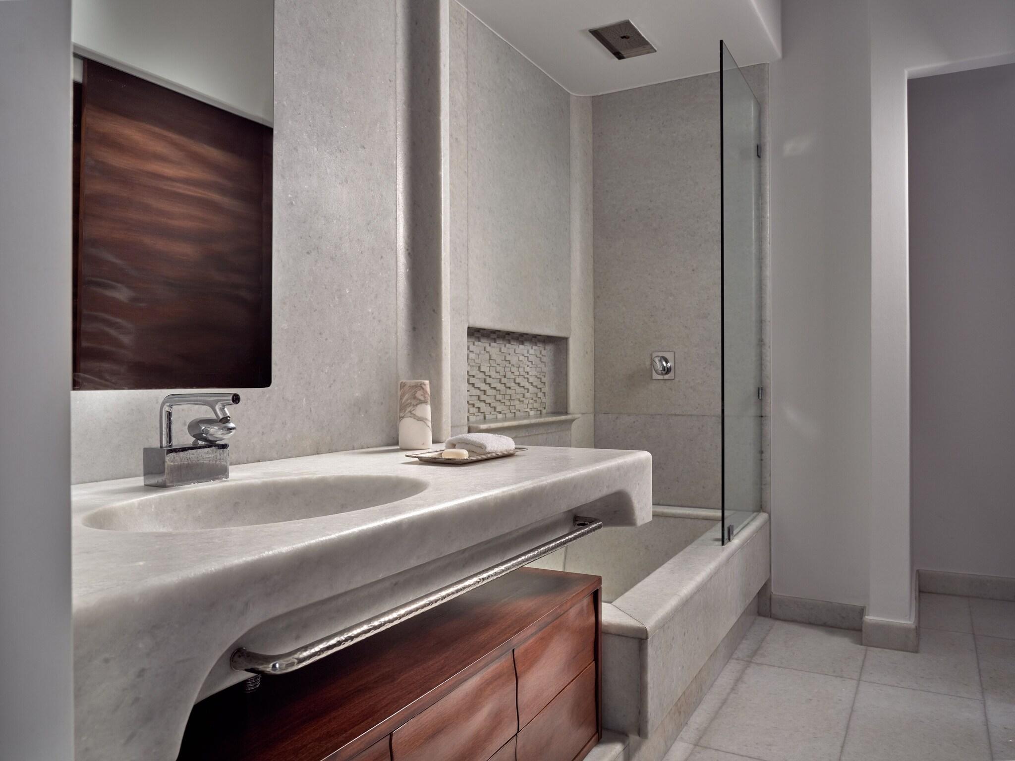 Junior Suite with Views