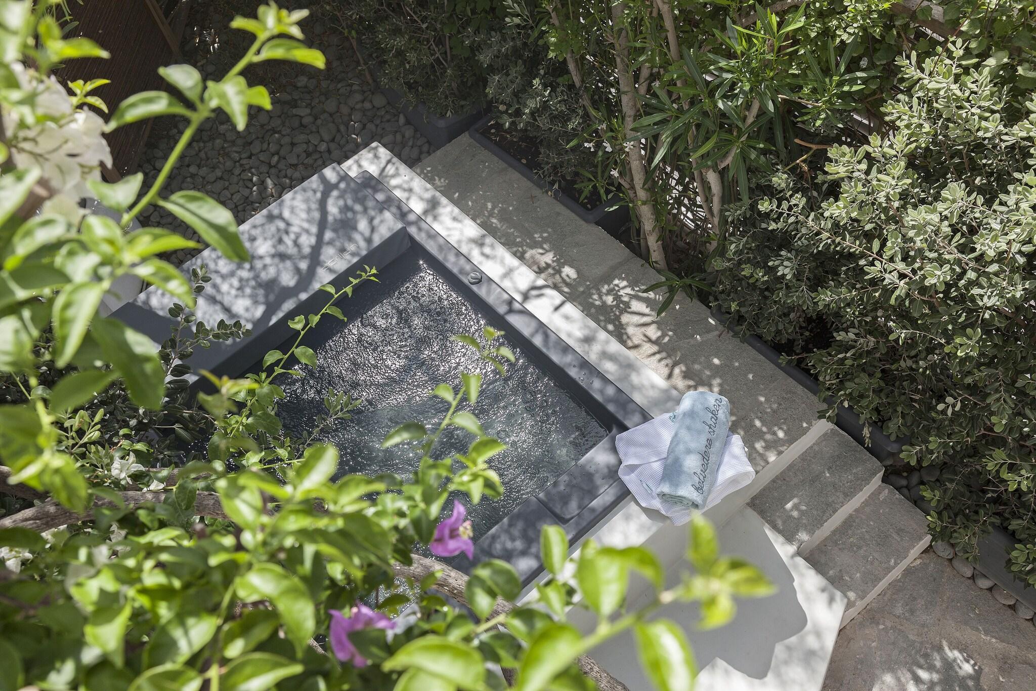 Double Queen Size Bed