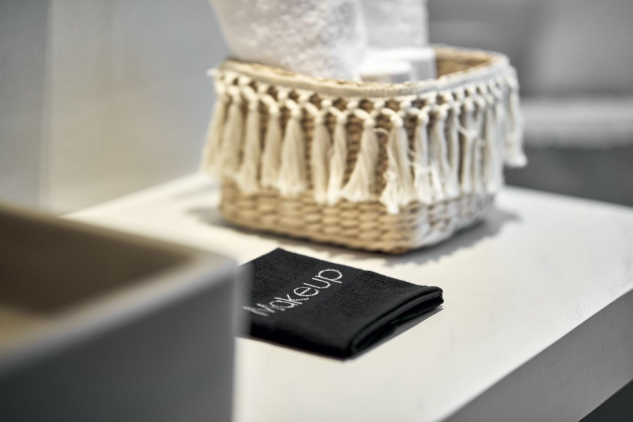 Suite Sea View King Bed