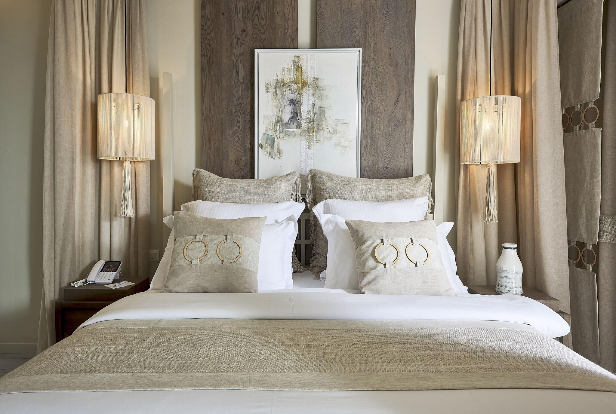 Suite Sea View King Bed