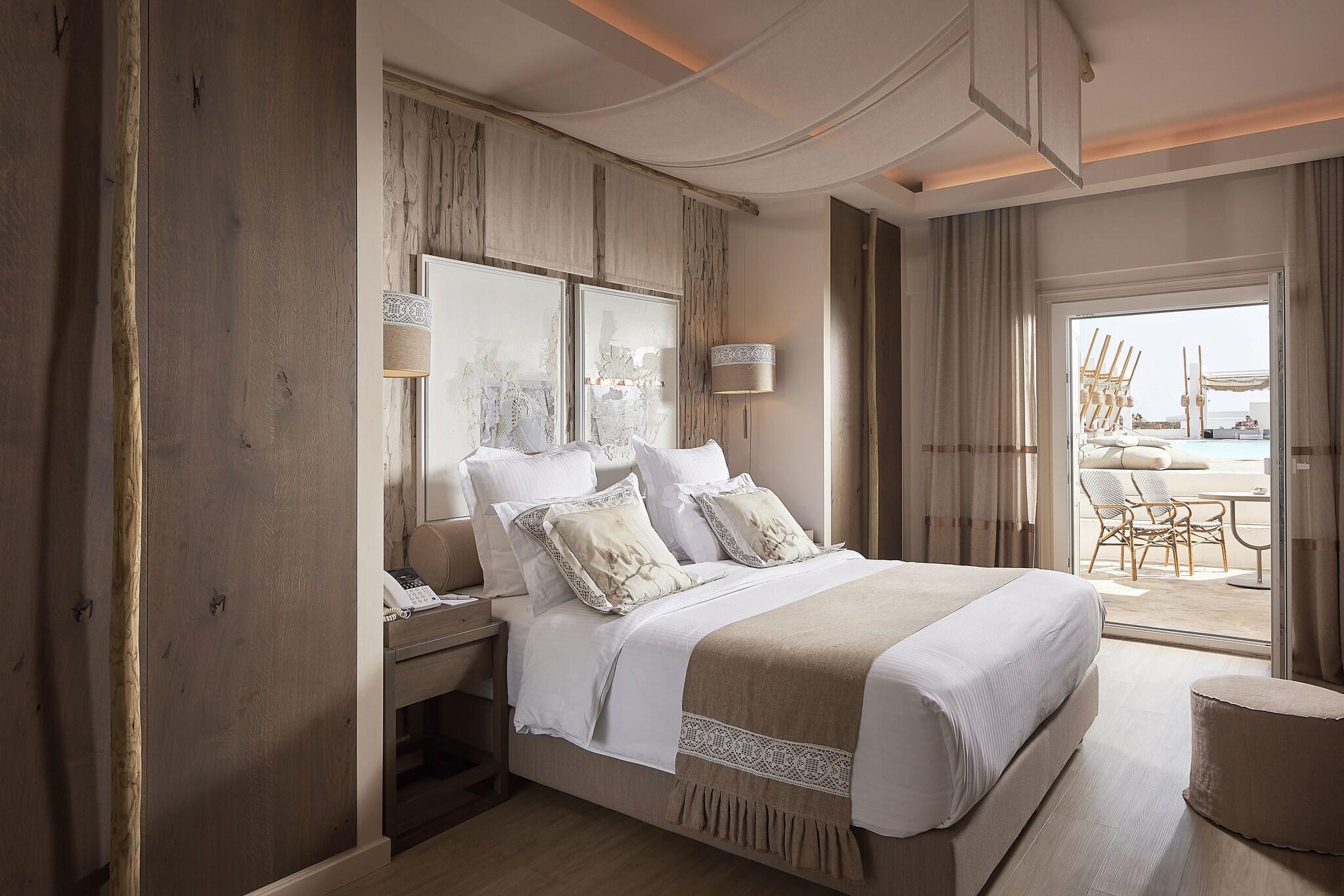 Double Deluxe King Bed