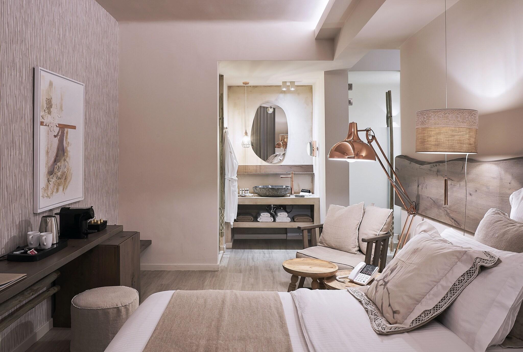 Double Deluxe King Bed