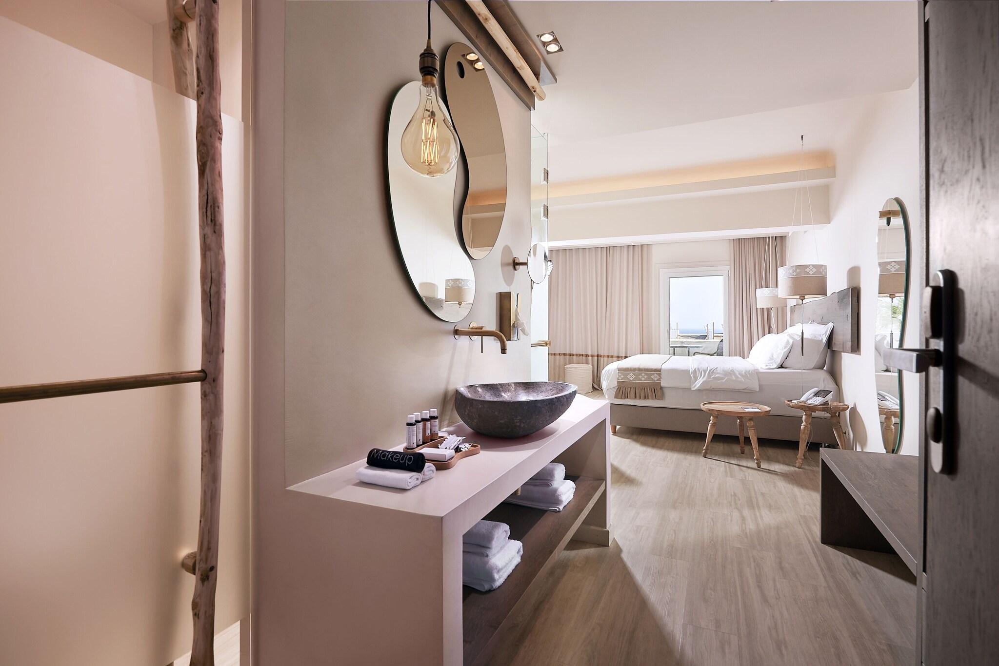 Double Deluxe King Bed