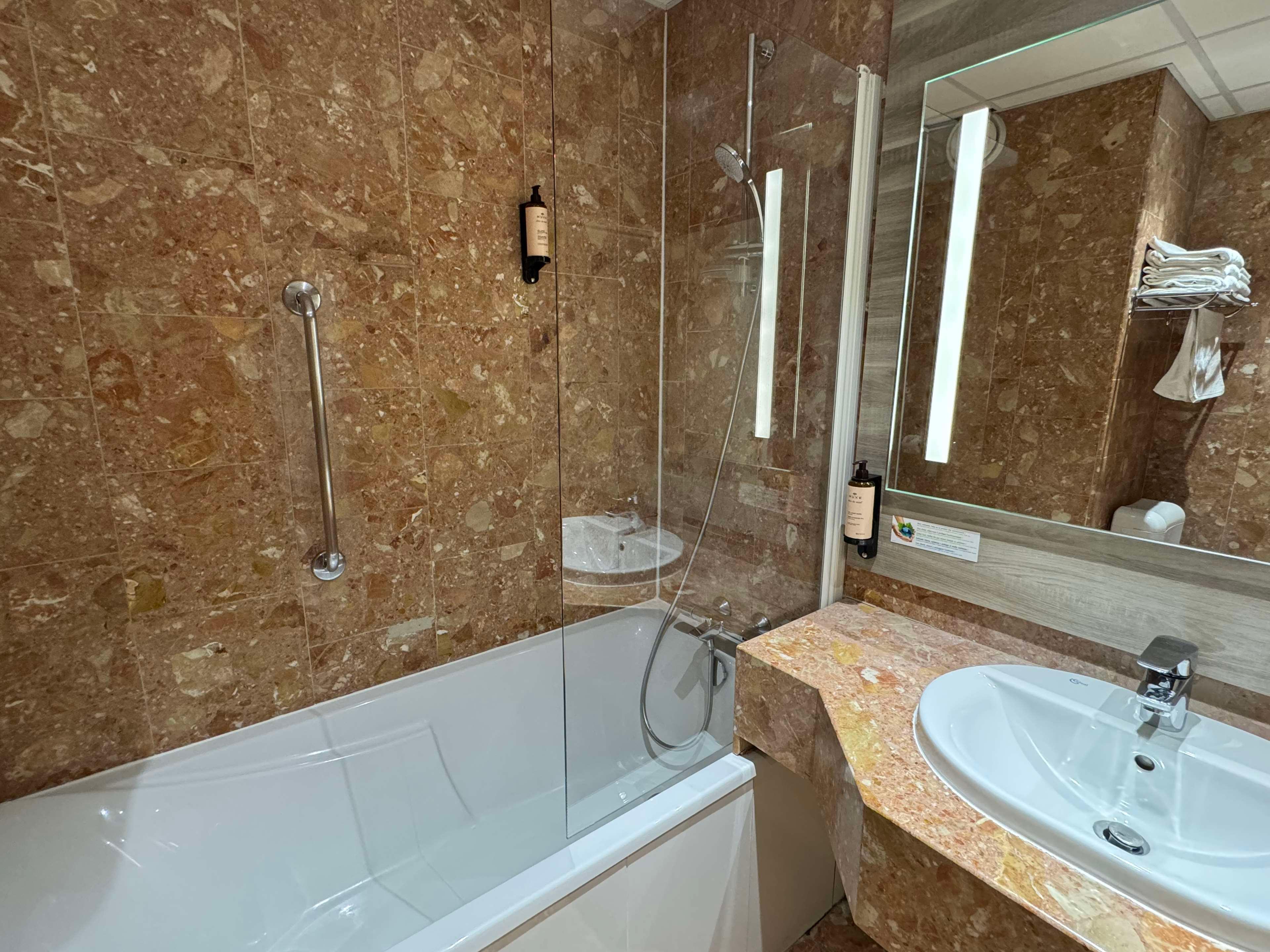 Double Queen Size Bed