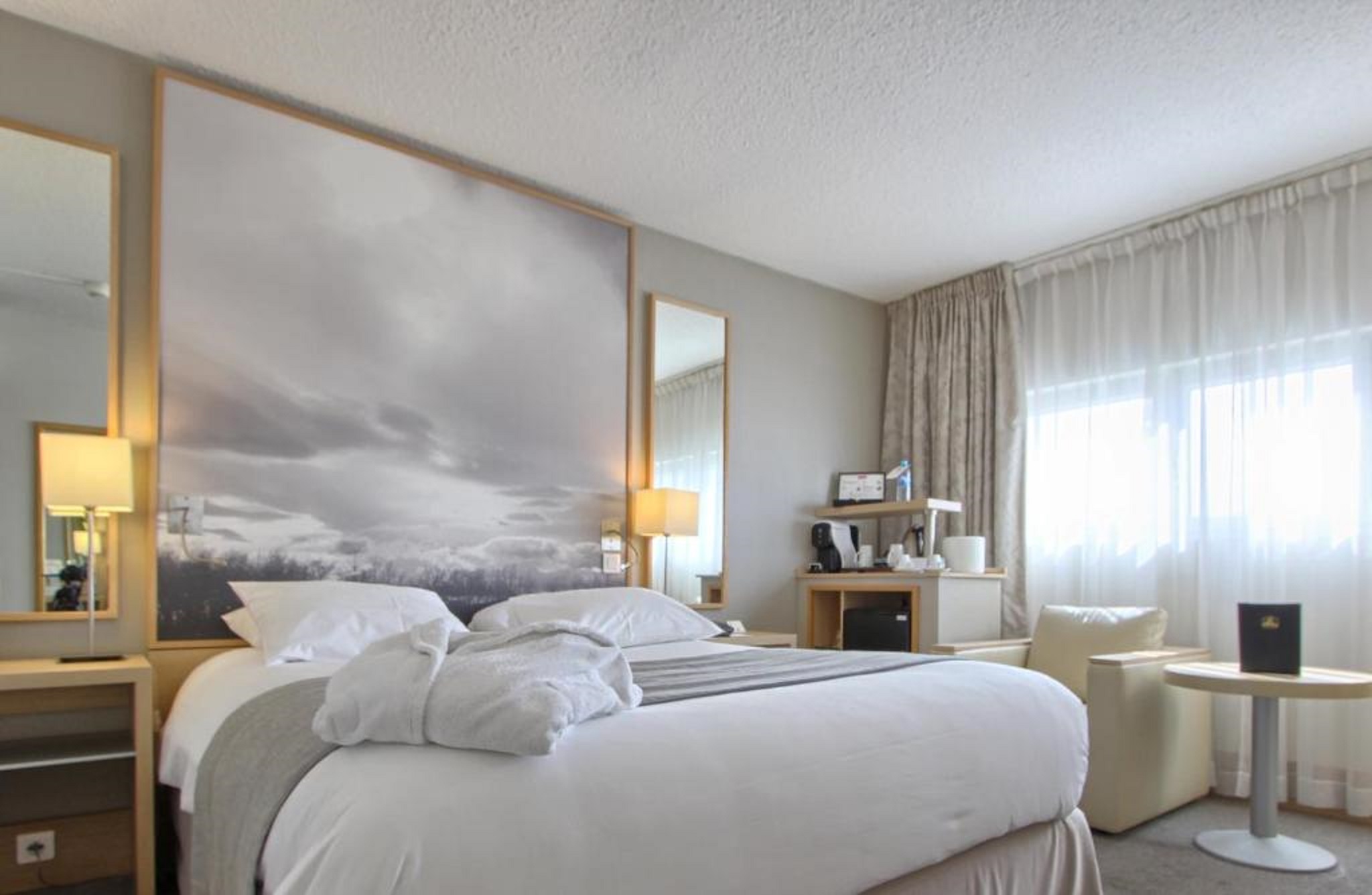 Double Queen Size Bed