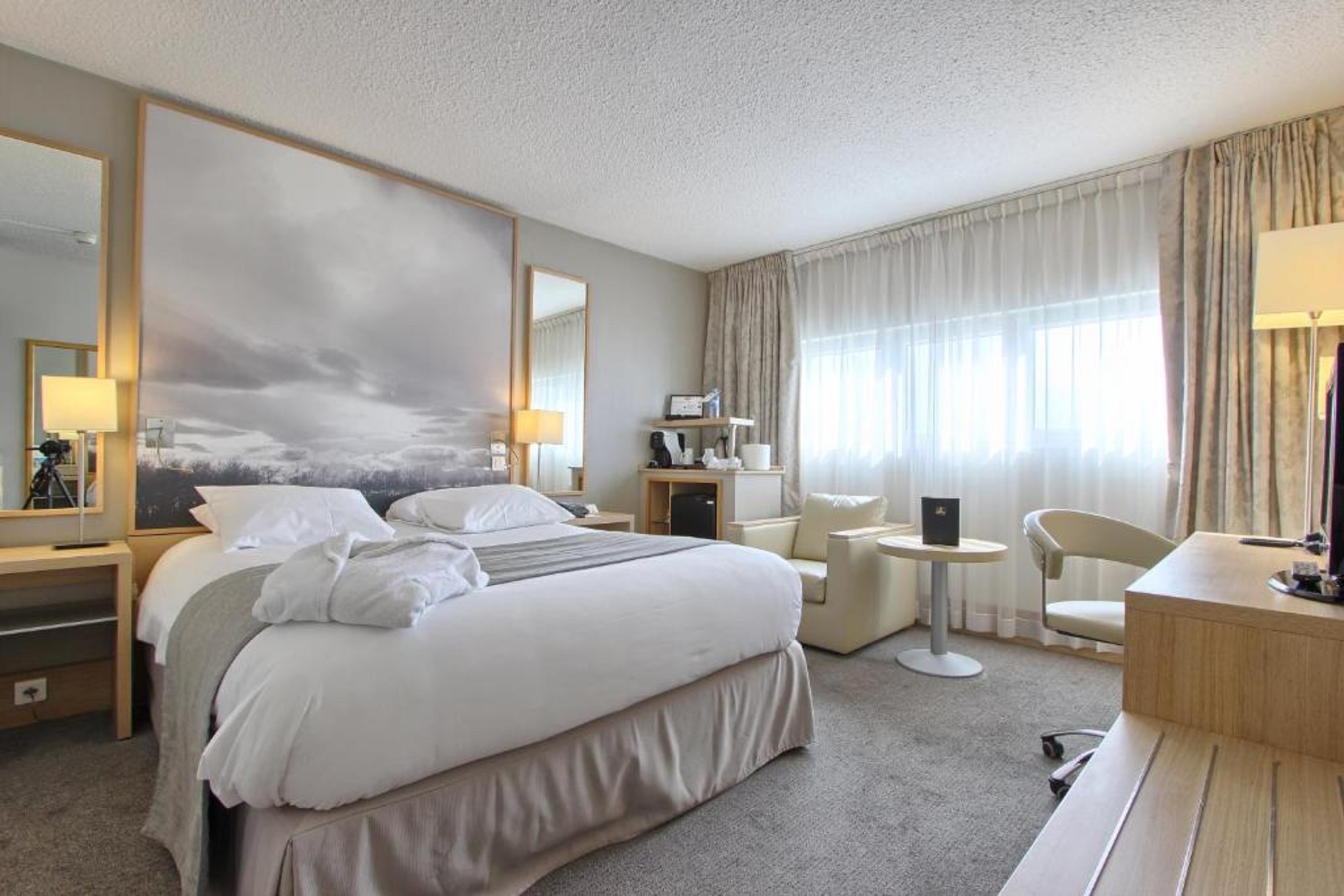 Double King Bed Non Smoking