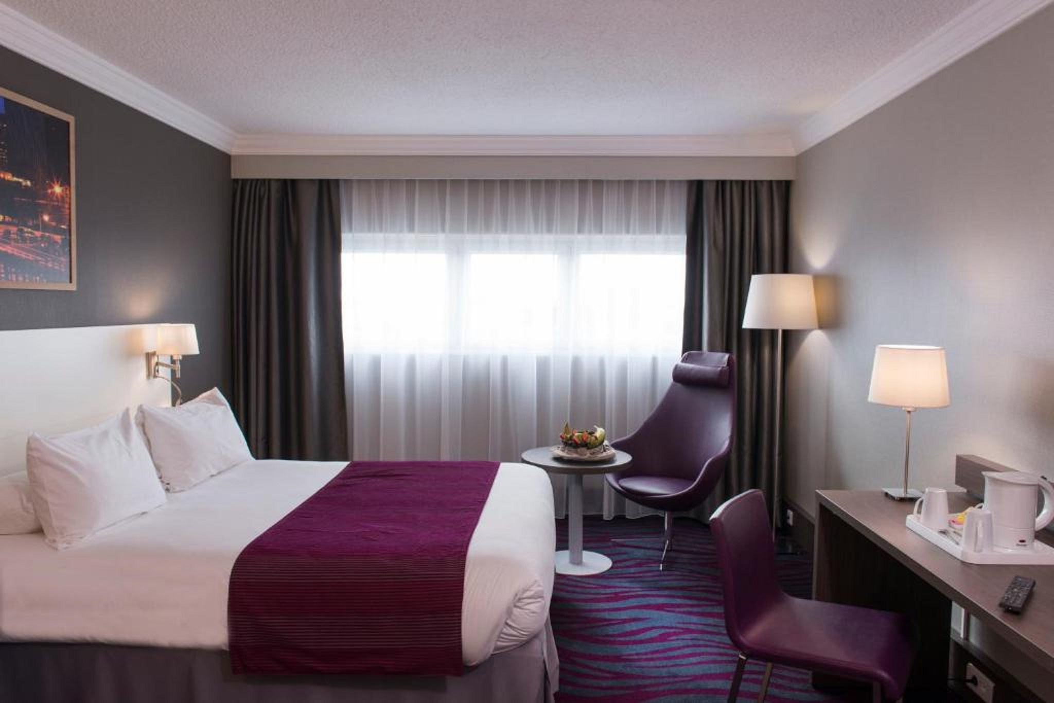 Double Queen Size Bed