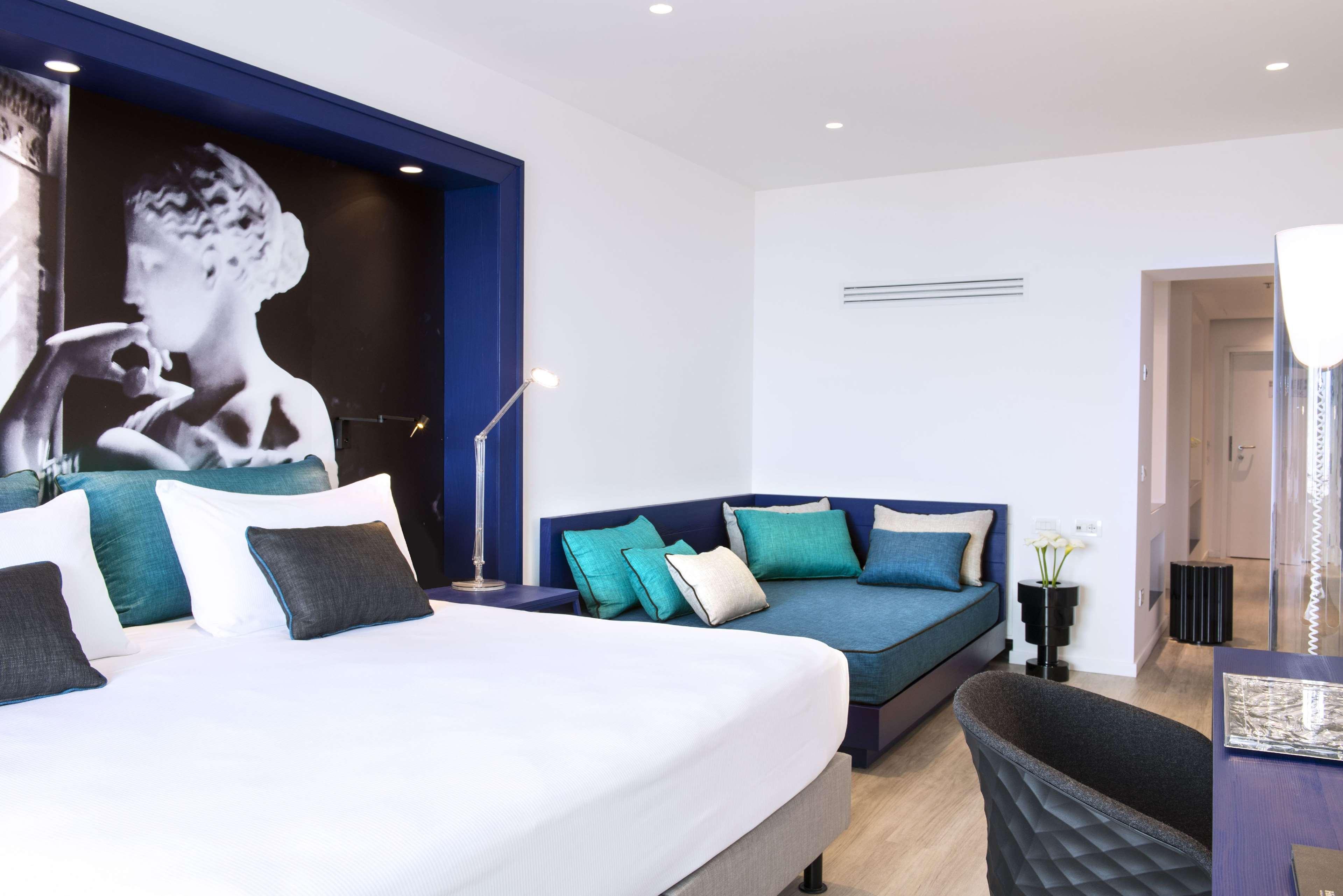 Triple Executive Sea View