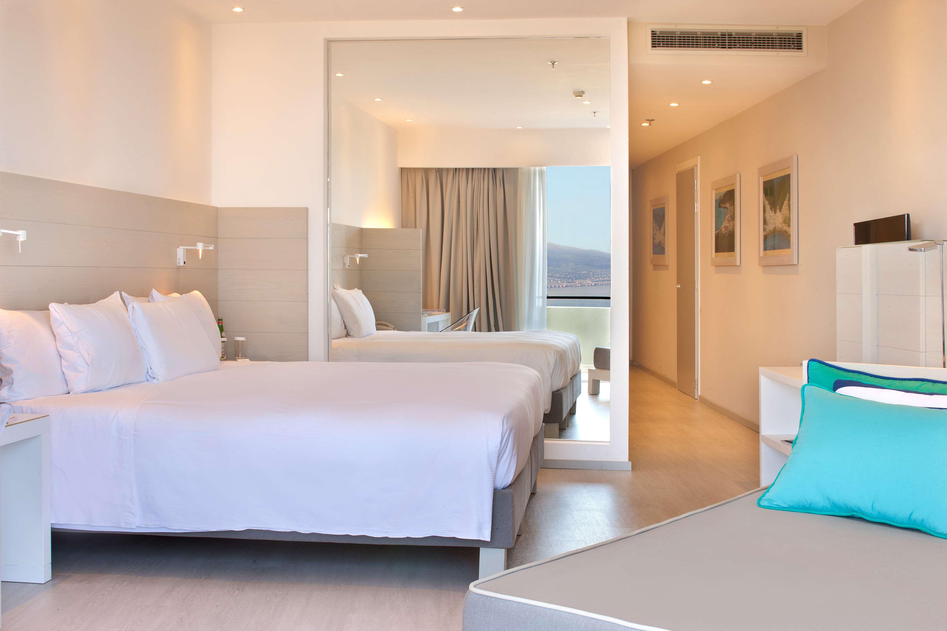 Triple Executive Sea View