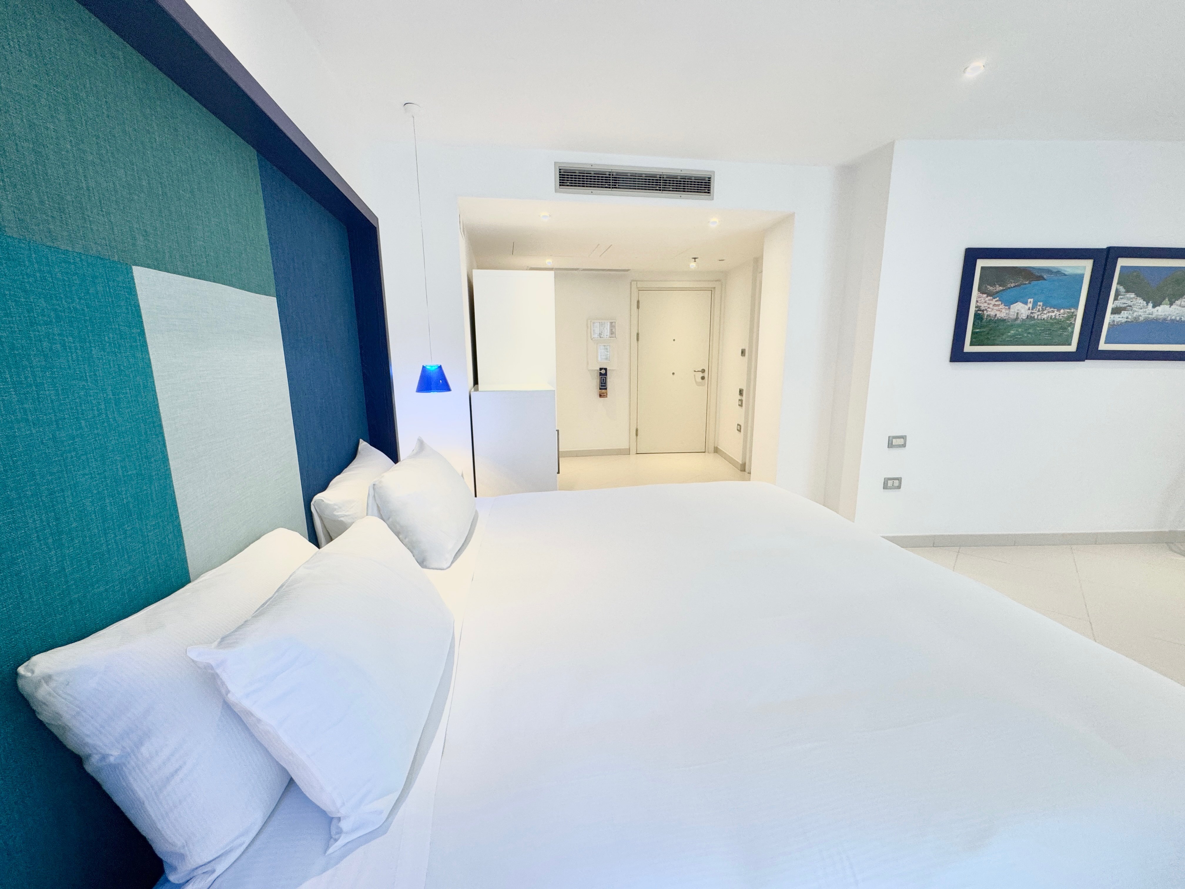 Double Accessible King Size Bed