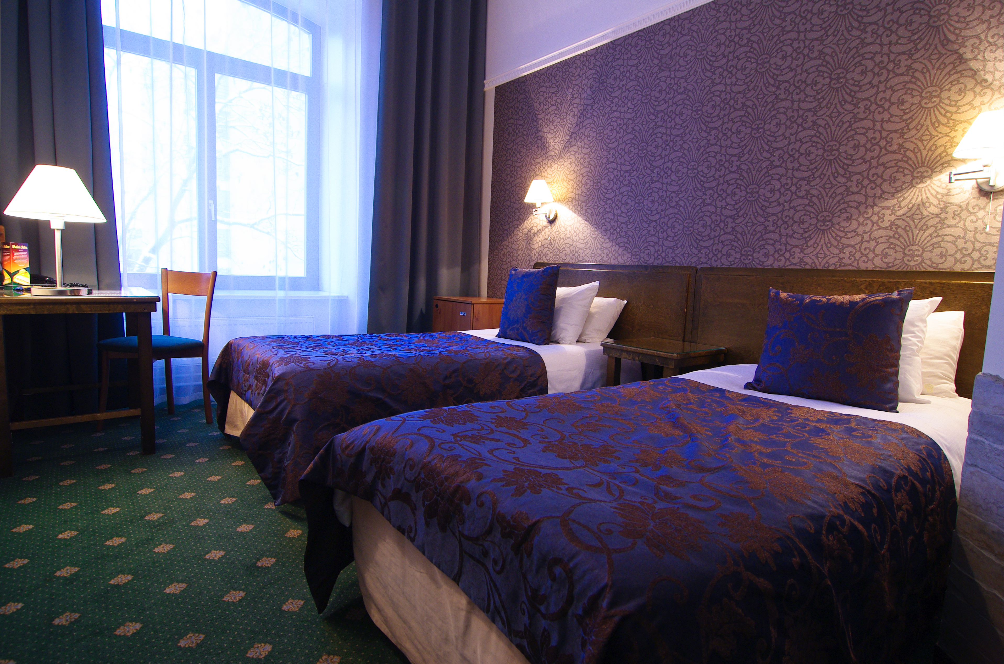 Double or Twin Standard