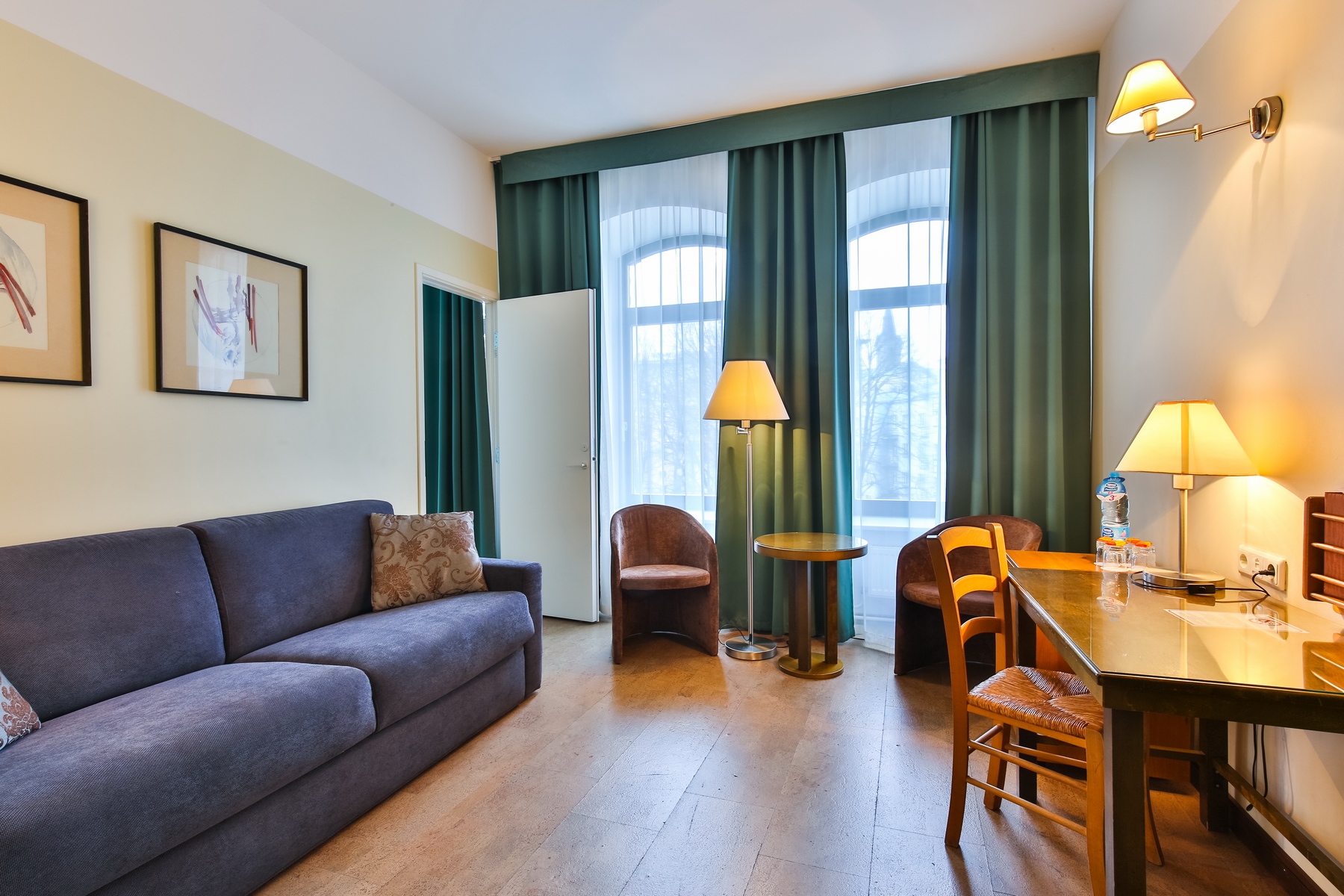 Family Room Superior