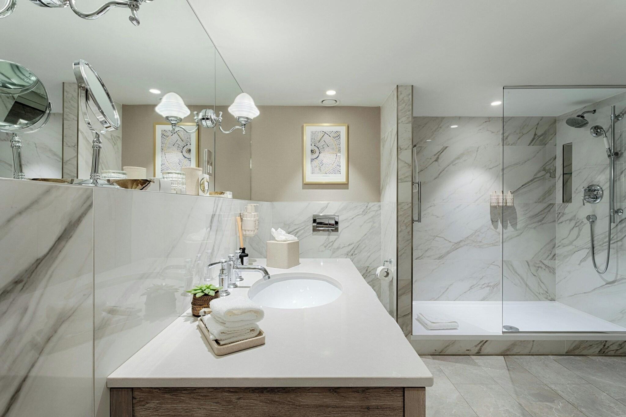 Double Deluxe with Views