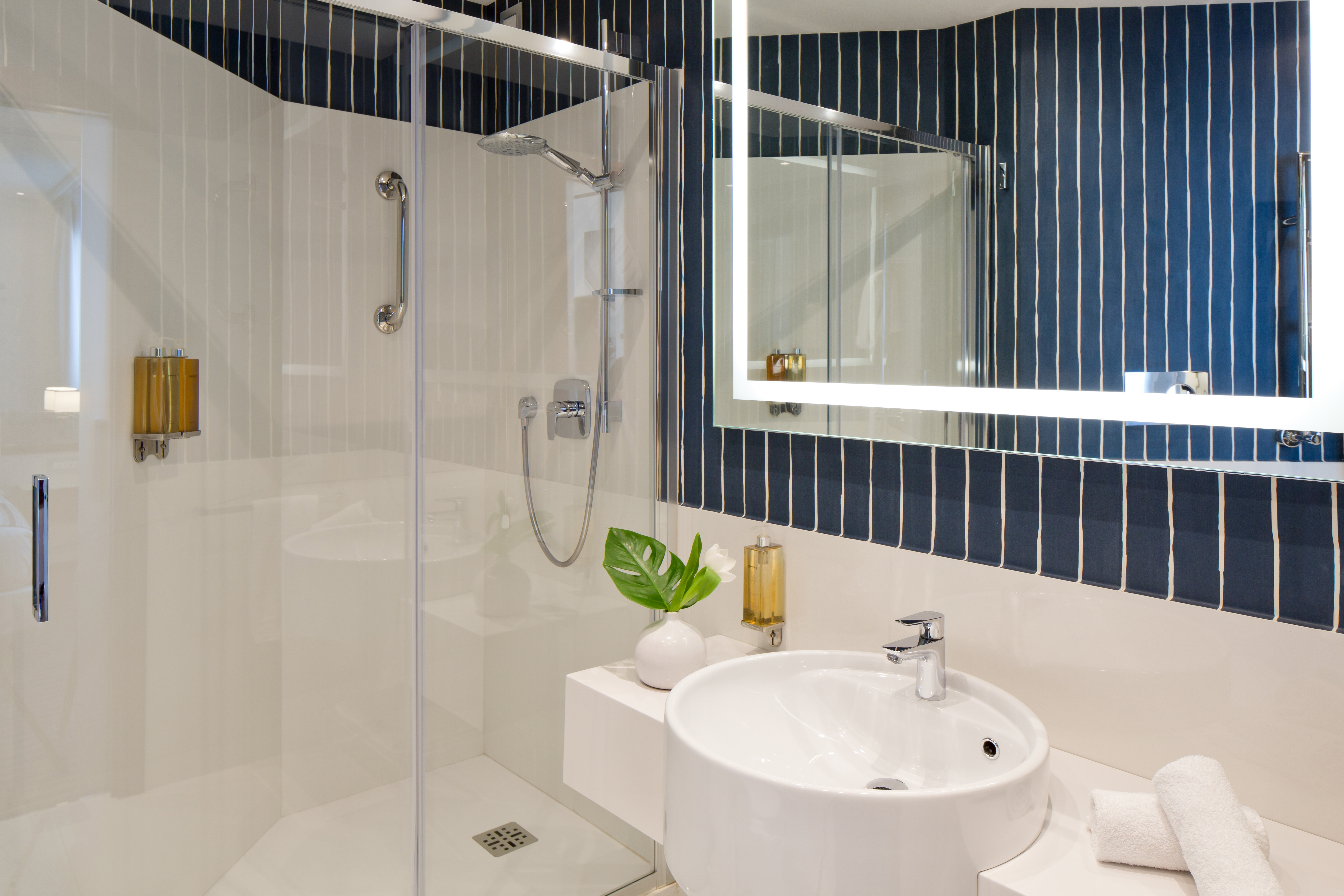 Double or Twin Deluxe