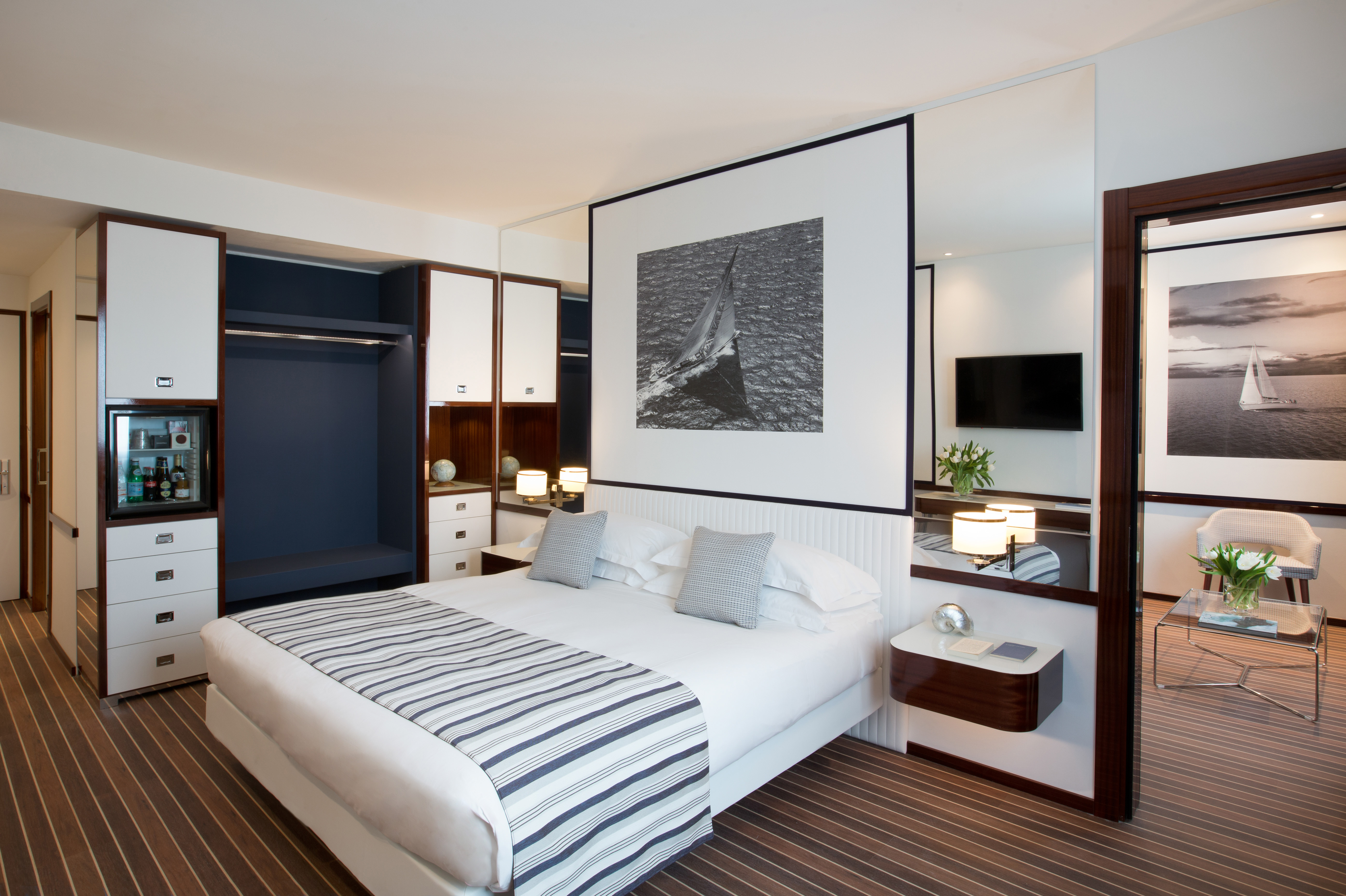 Family Room Connecting Room