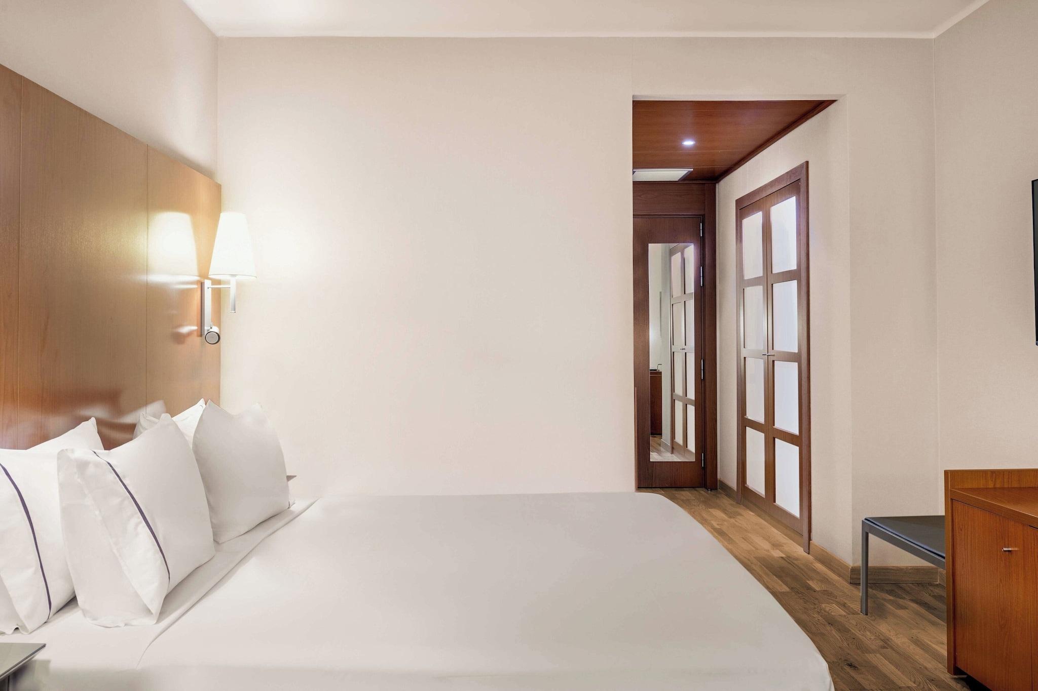 Double or Twin Superior King Bed