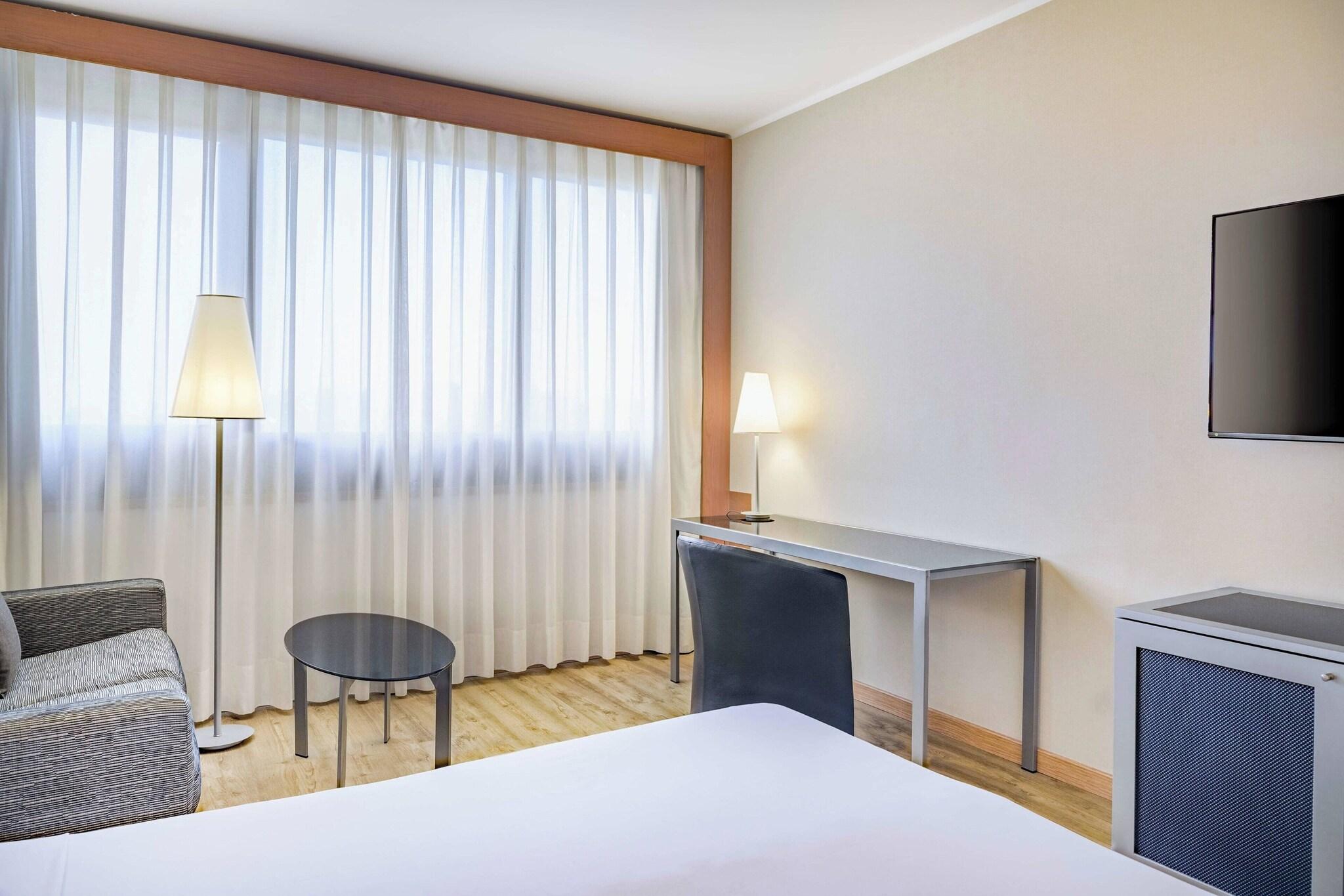 Double King Size Bed