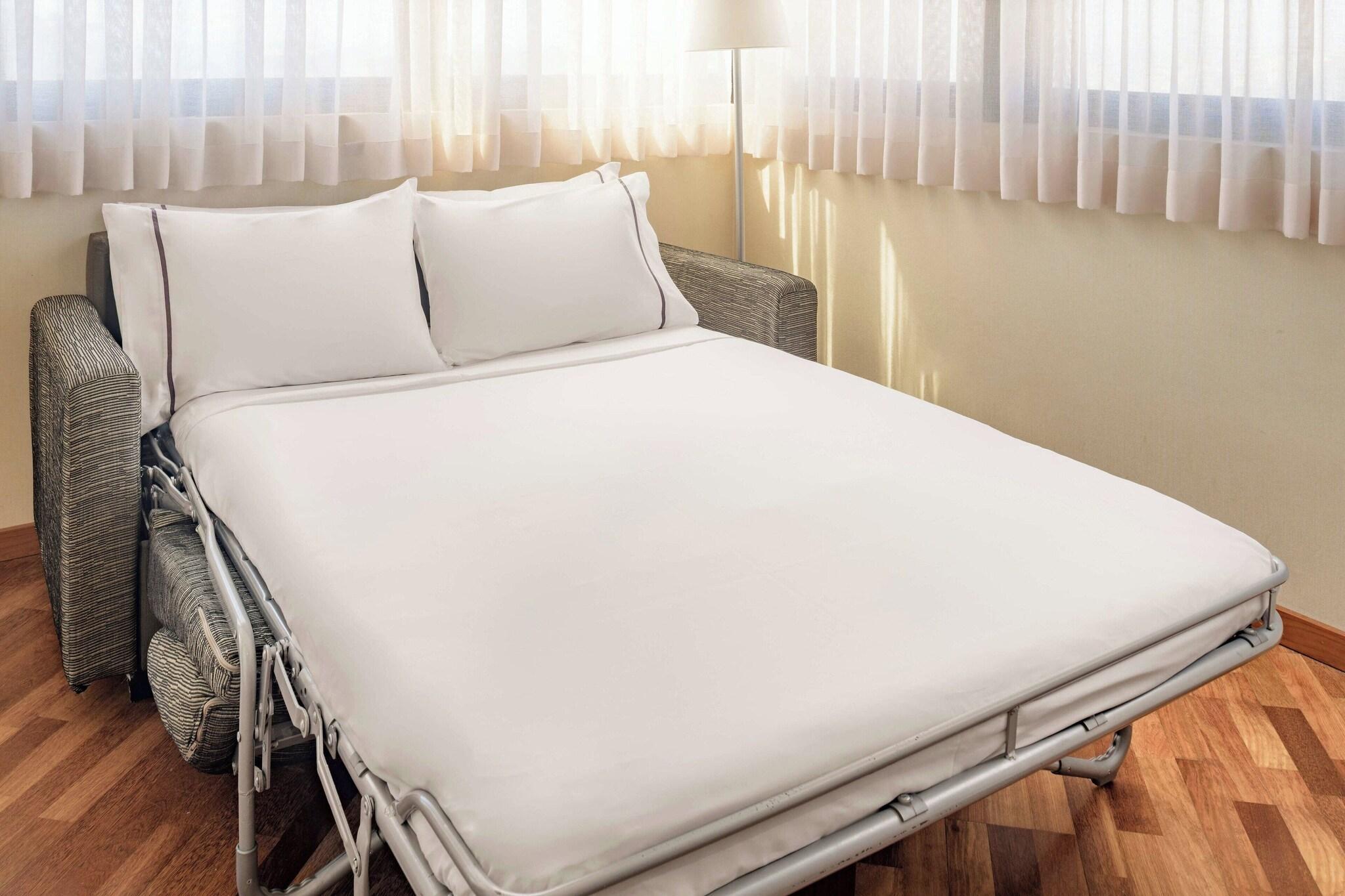 Family Room King Size Bed